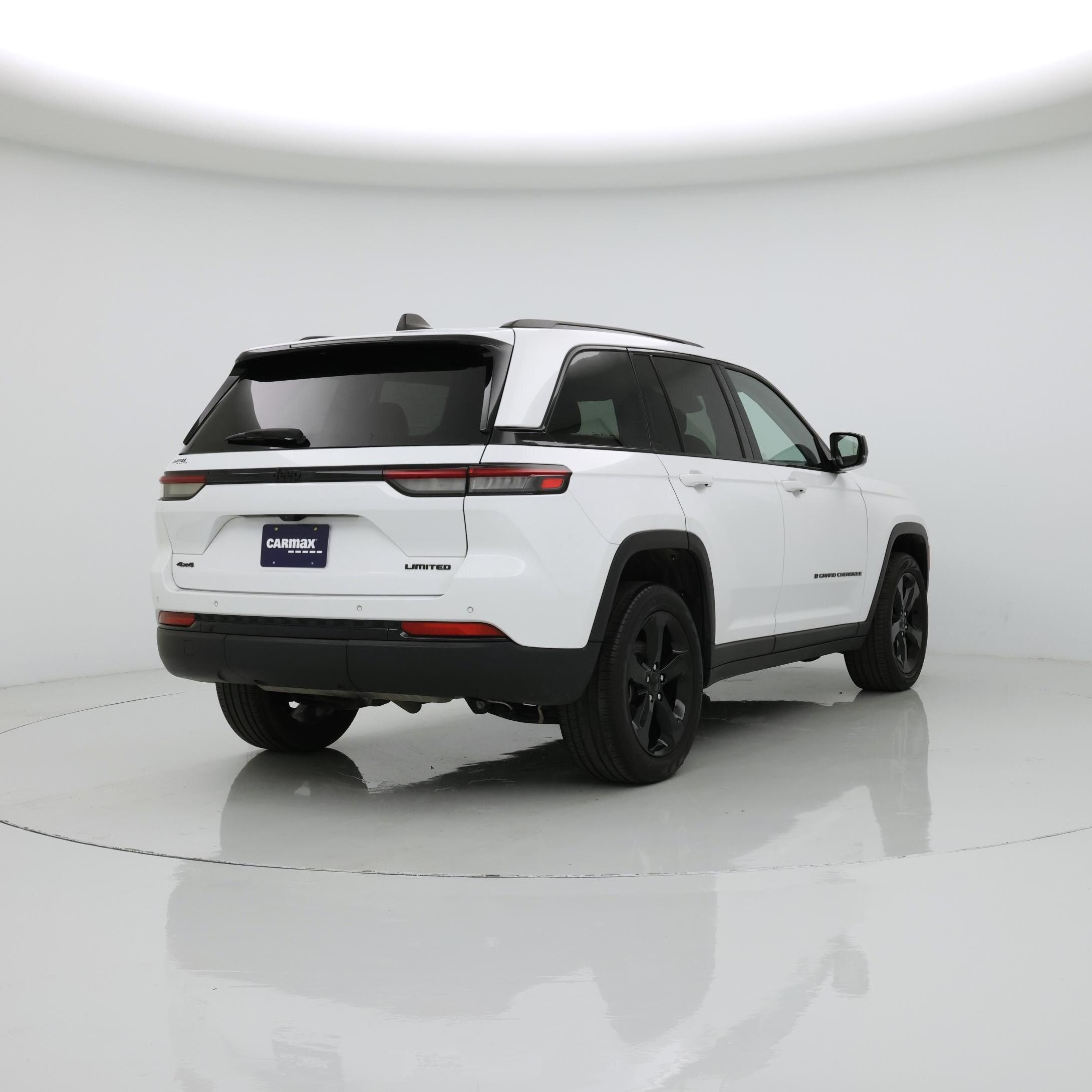 Thumbnail: 2023 Jeep Grand Cherokee - 8