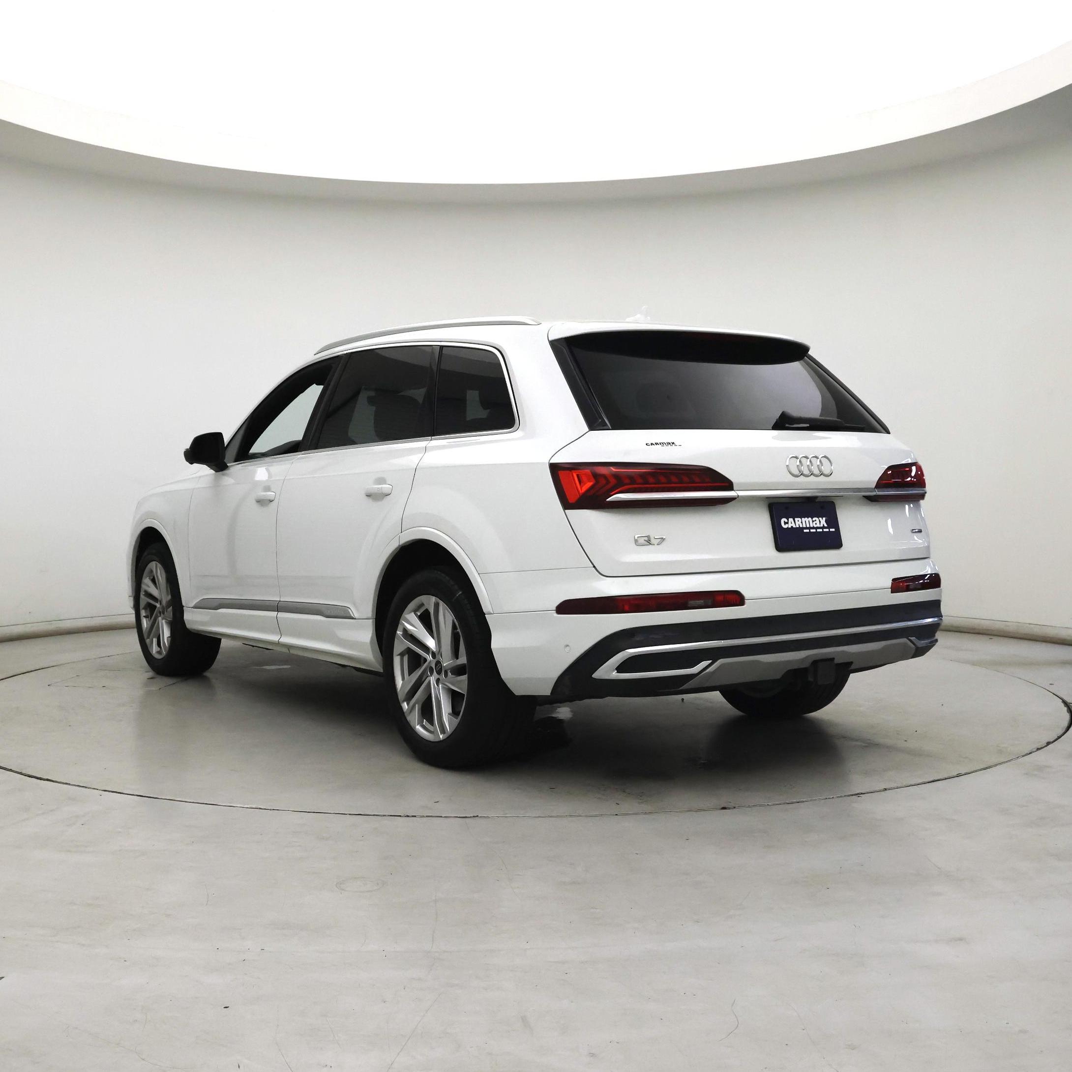 Thumbnail: 2023 Audi Q7 - 2