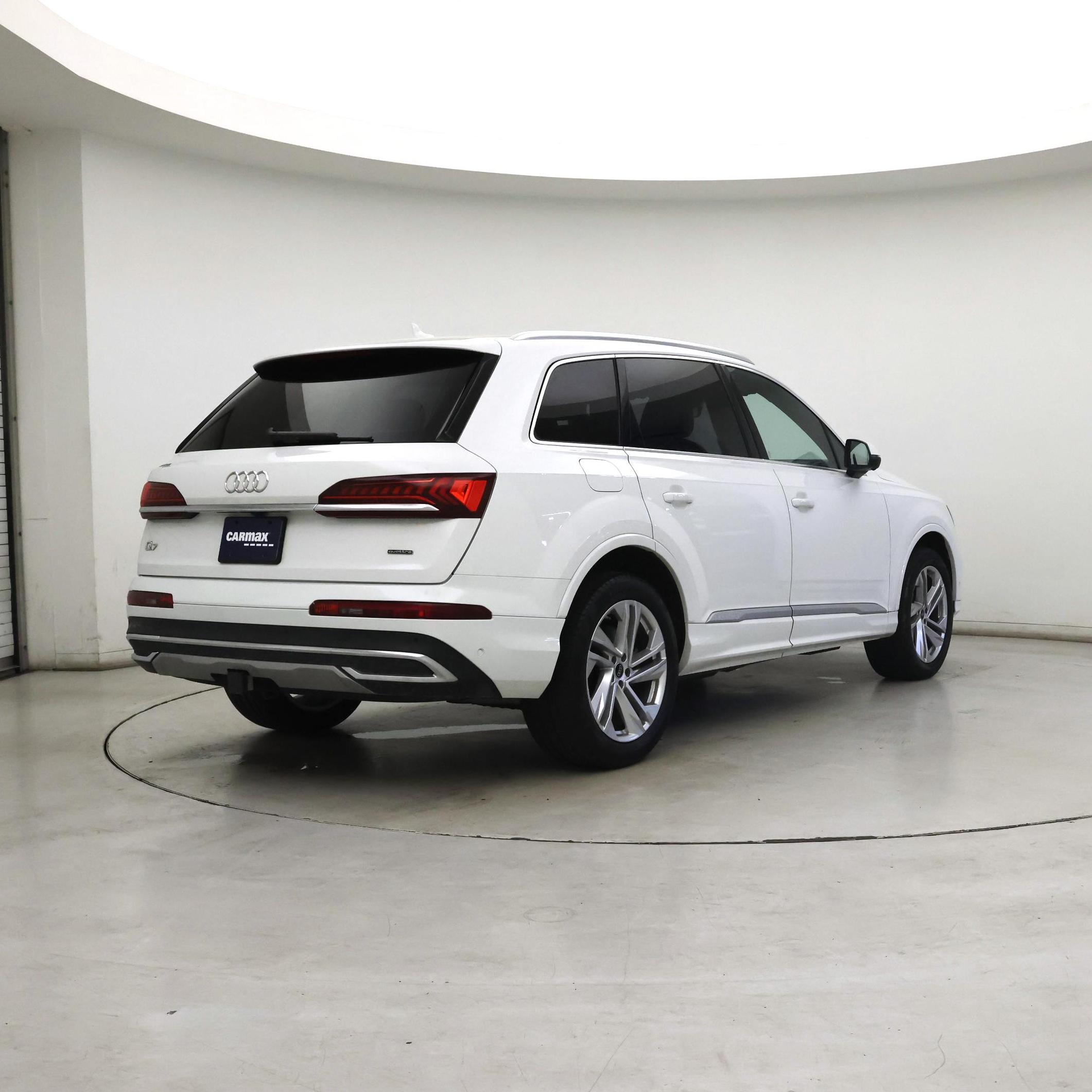Thumbnail: 2023 Audi Q7 - 8