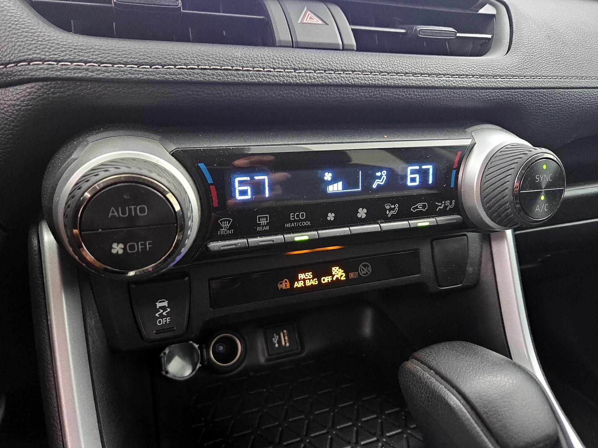 Thumbnail: 2023 Toyota RAV4 - 16