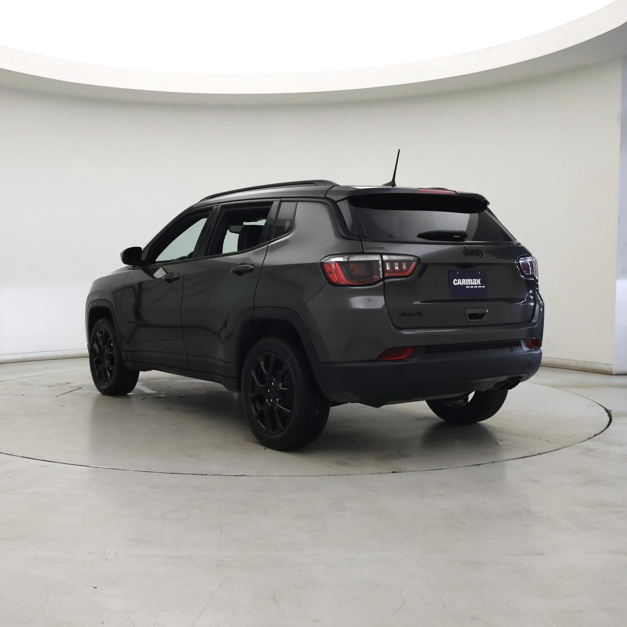 Thumbnail: 2022 Jeep Compass - 2