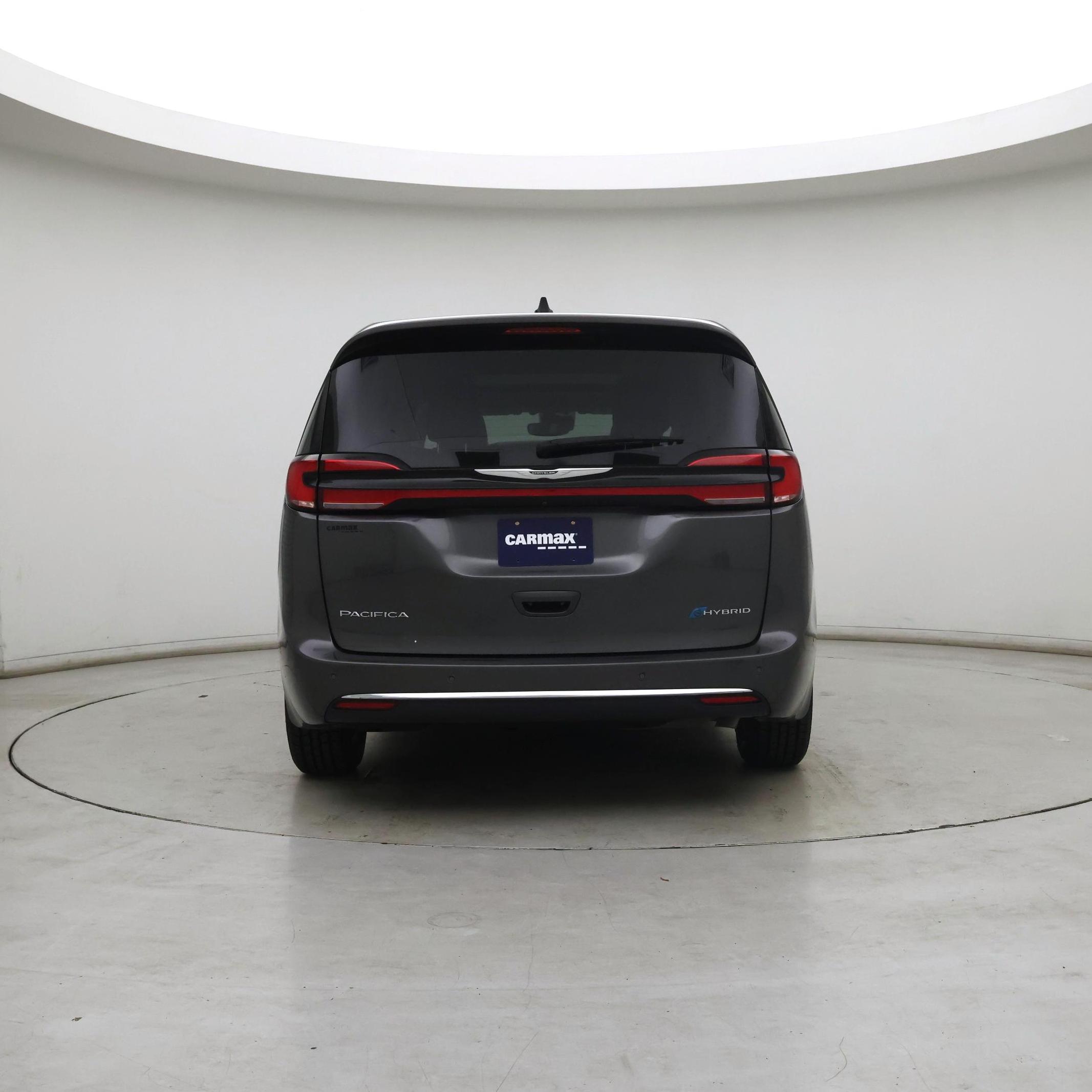 Thumbnail: 2023 Chrysler Pacifica - 6