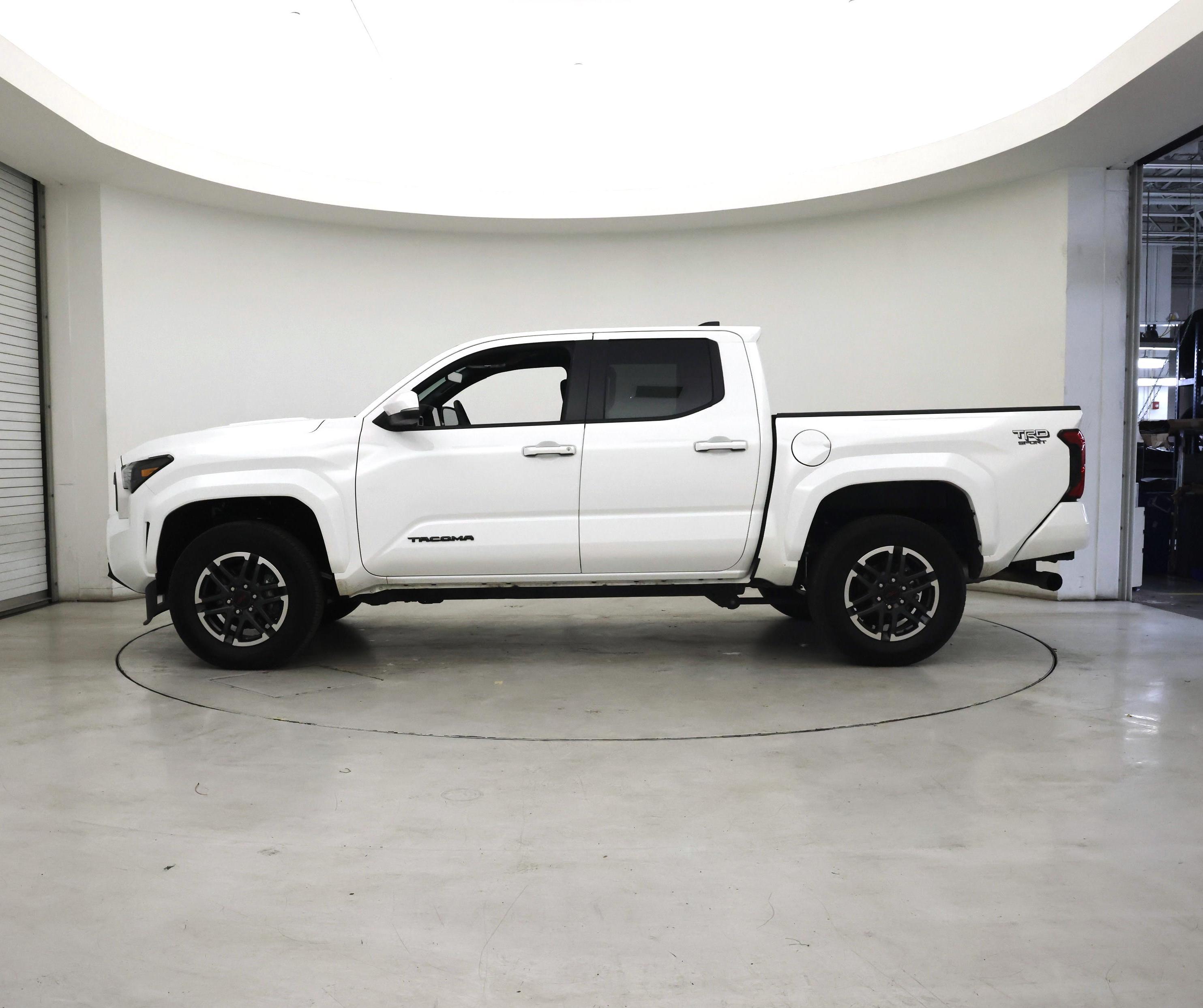 Thumbnail: 2024 Toyota Tacoma - 3