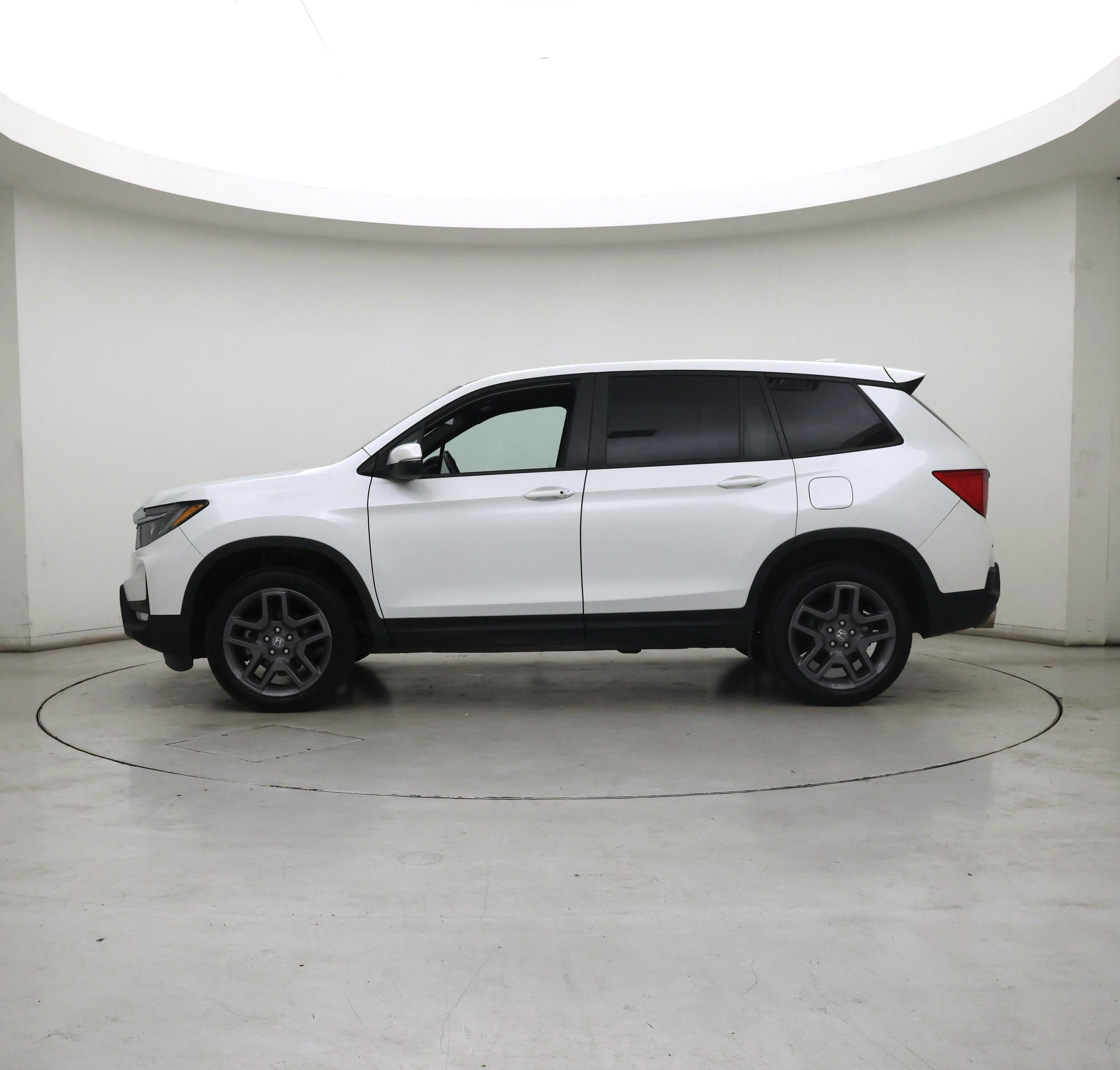 Thumbnail: 2023 Honda Passport - 3