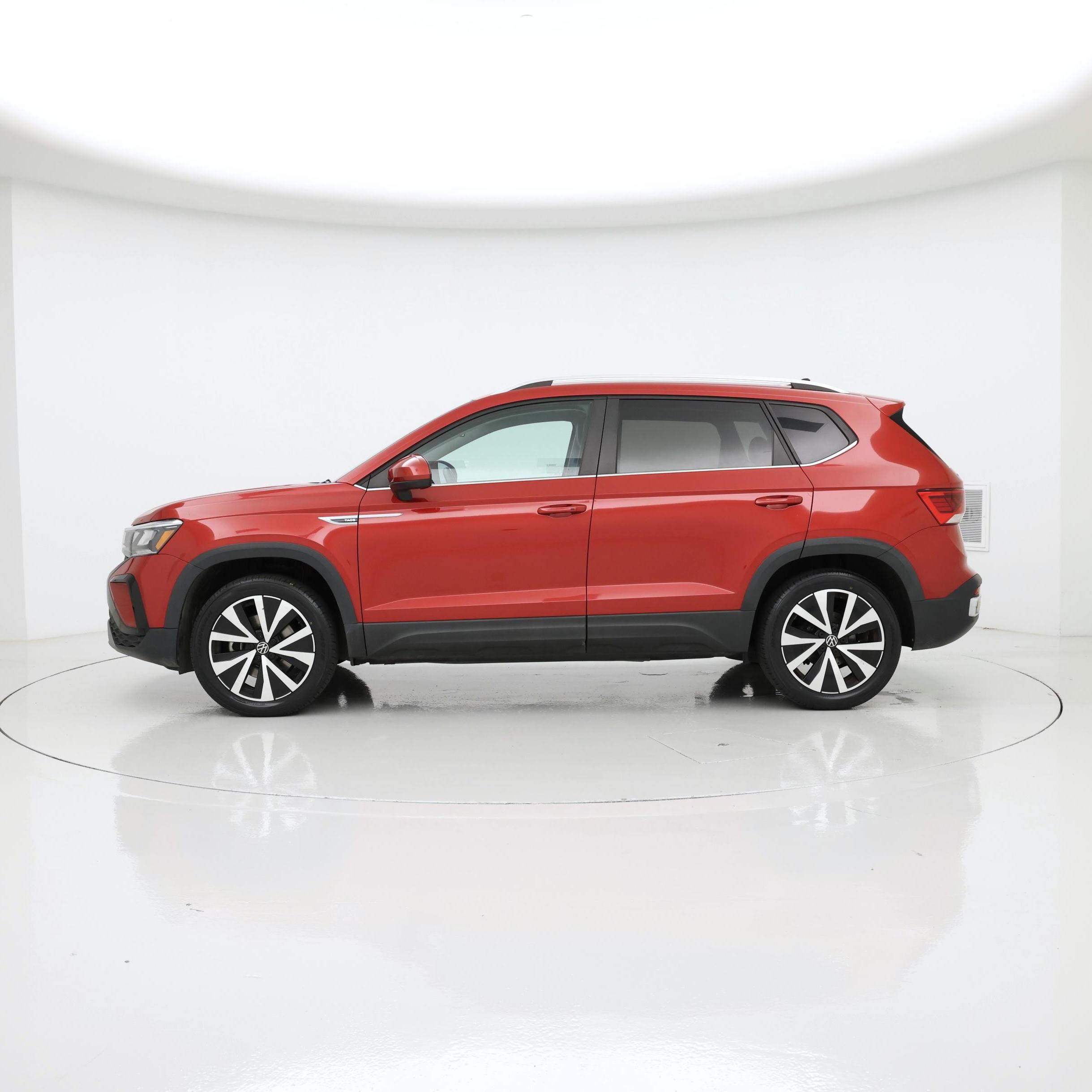 Thumbnail: 2022 Volkswagen Taos - 3