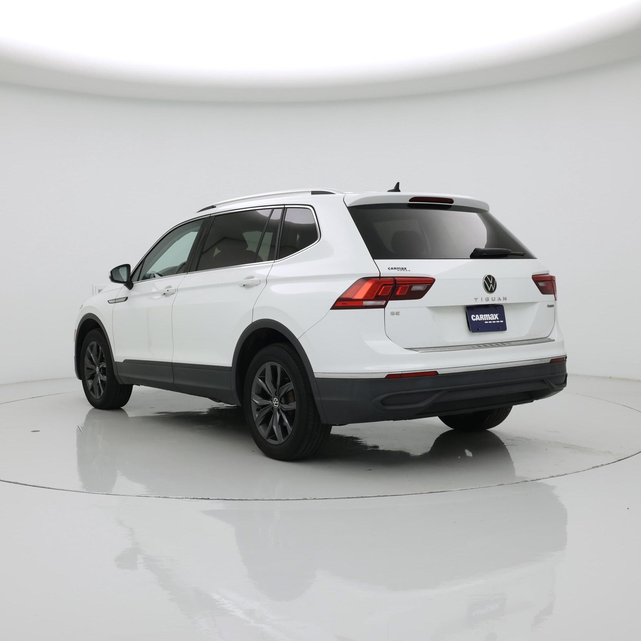 Thumbnail: 2022 Volkswagen Tiguan - 2