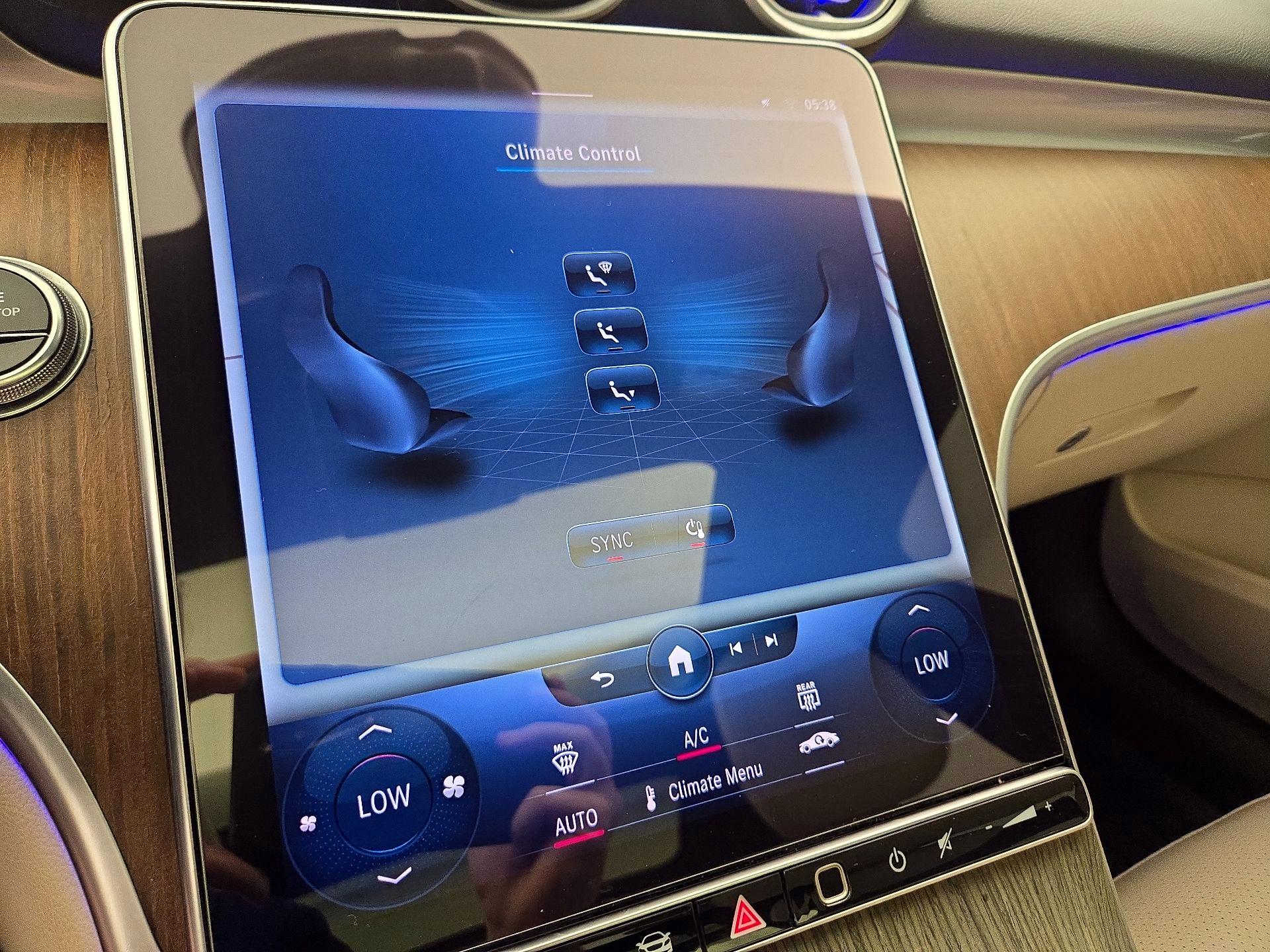 Thumbnail: 2022 Mercedes-Benz C-Class - 17