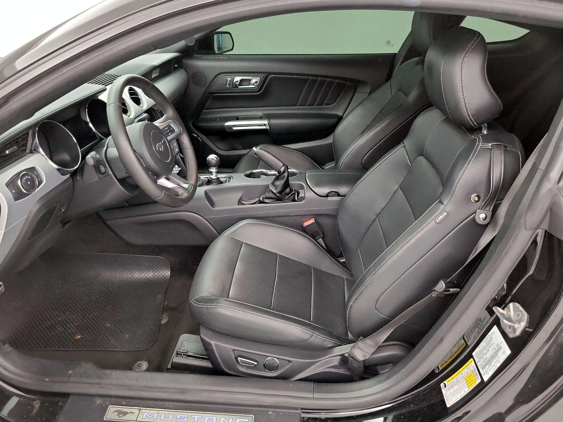 Thumbnail: 2015 Ford Mustang - 11