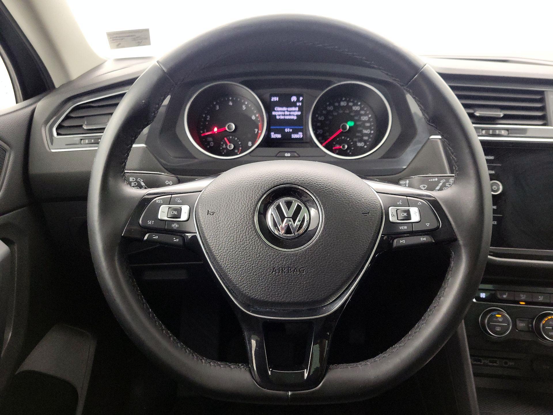 Thumbnail: 2019 Volkswagen Tiguan - 10