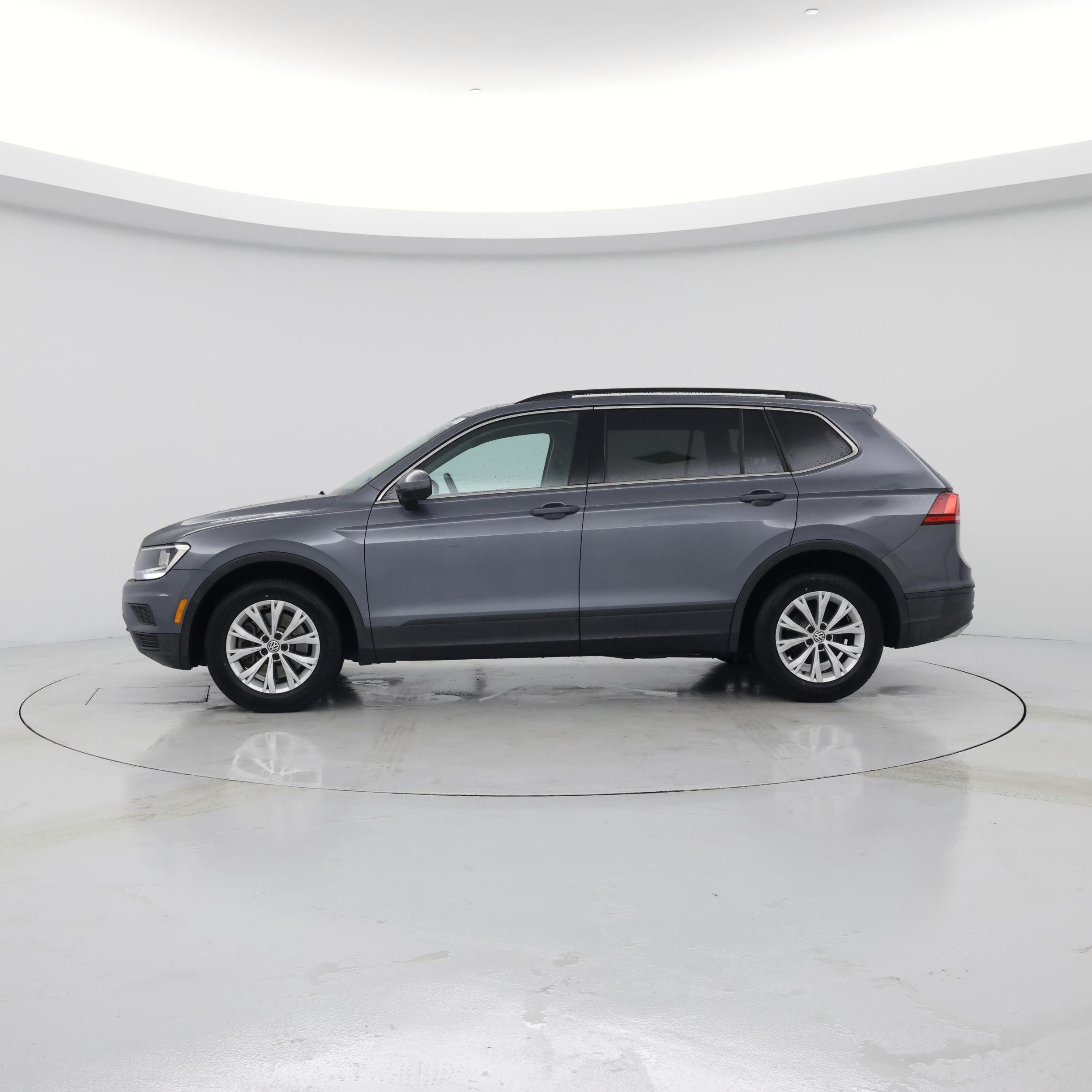 Thumbnail: 2019 Volkswagen Tiguan - 3