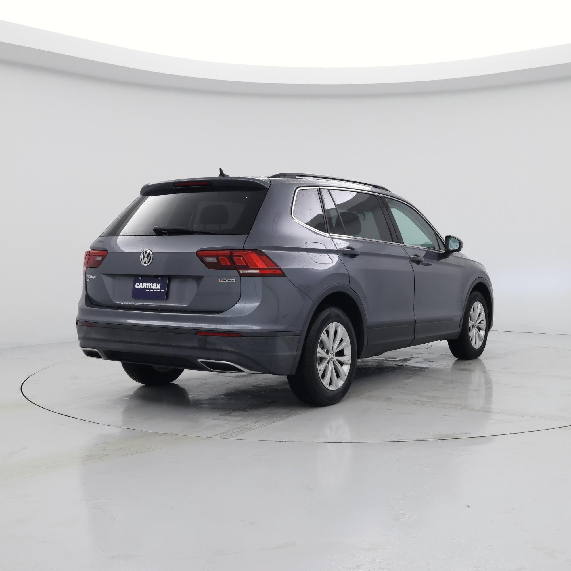 Thumbnail: 2019 Volkswagen Tiguan - 8