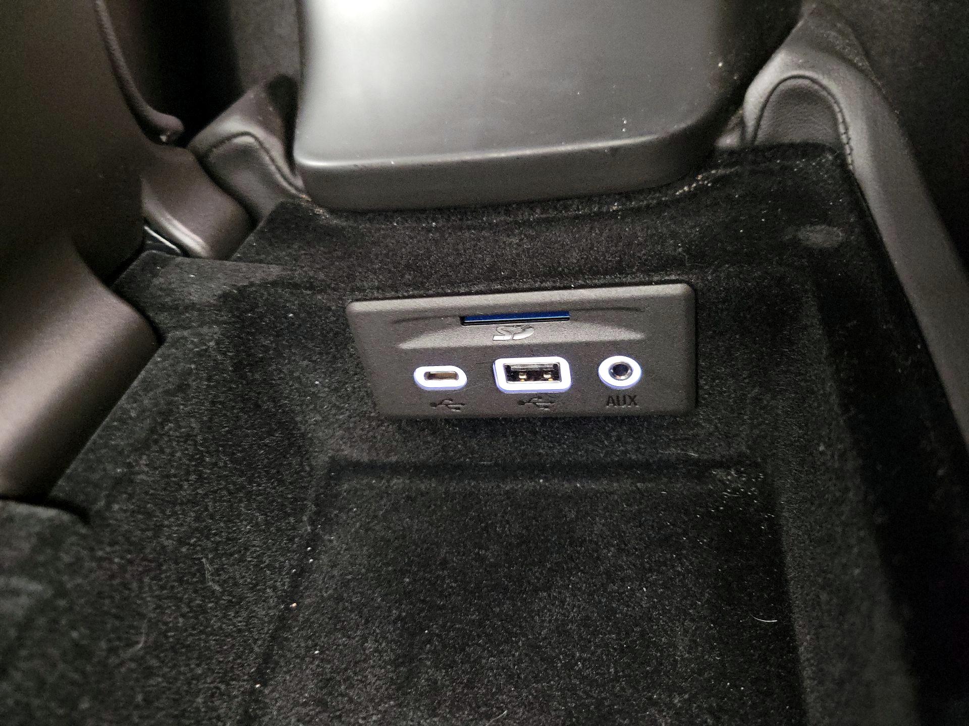 Thumbnail: 2021 Chevrolet Corvette - 18