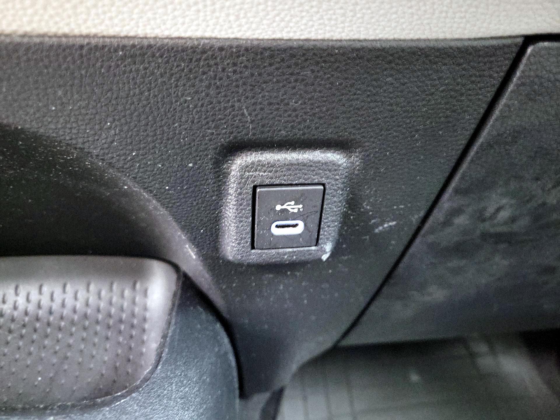 Thumbnail: 2023 Toyota Corolla - 18