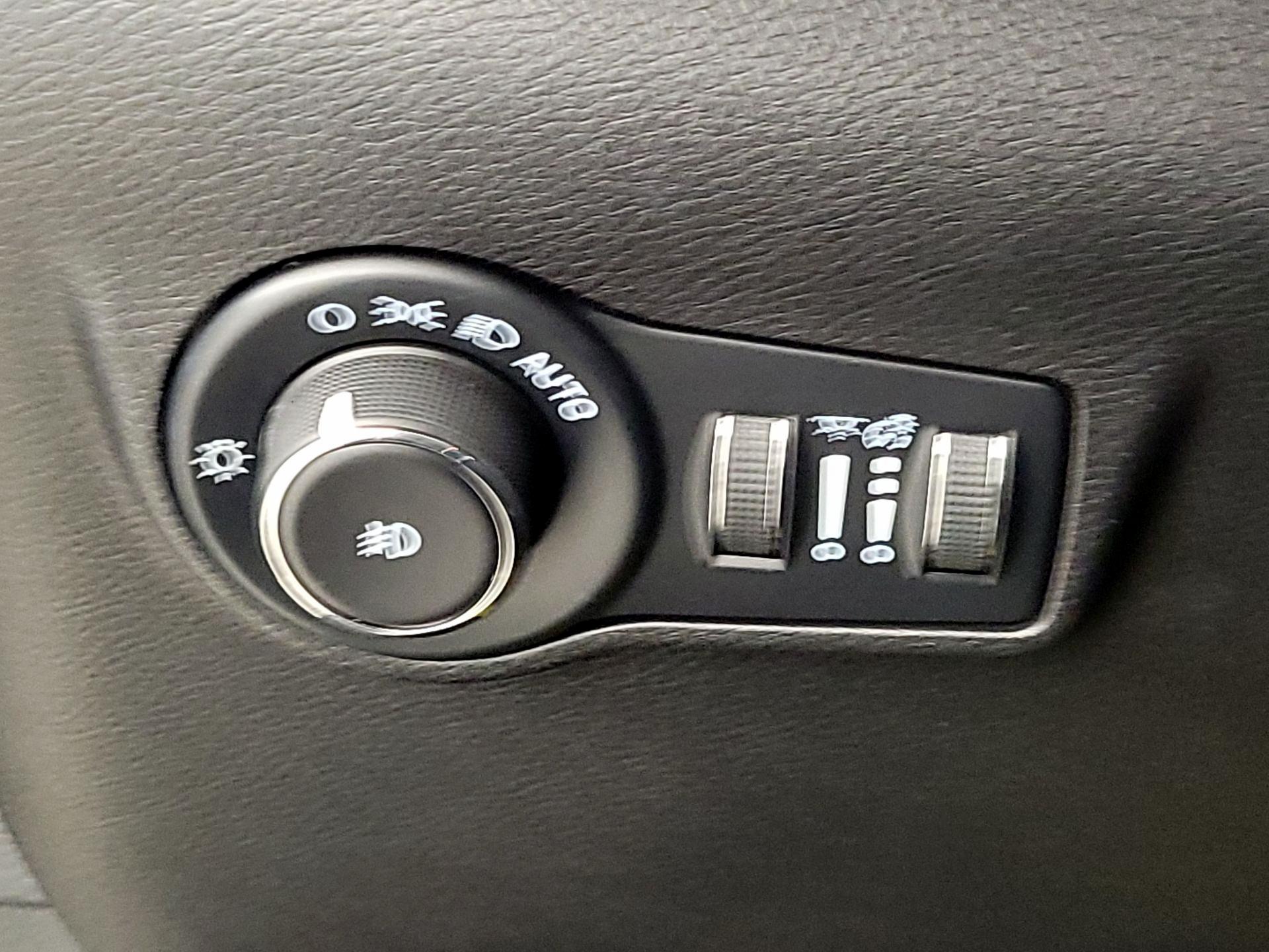 Thumbnail: 2022 Jeep Compass - 13