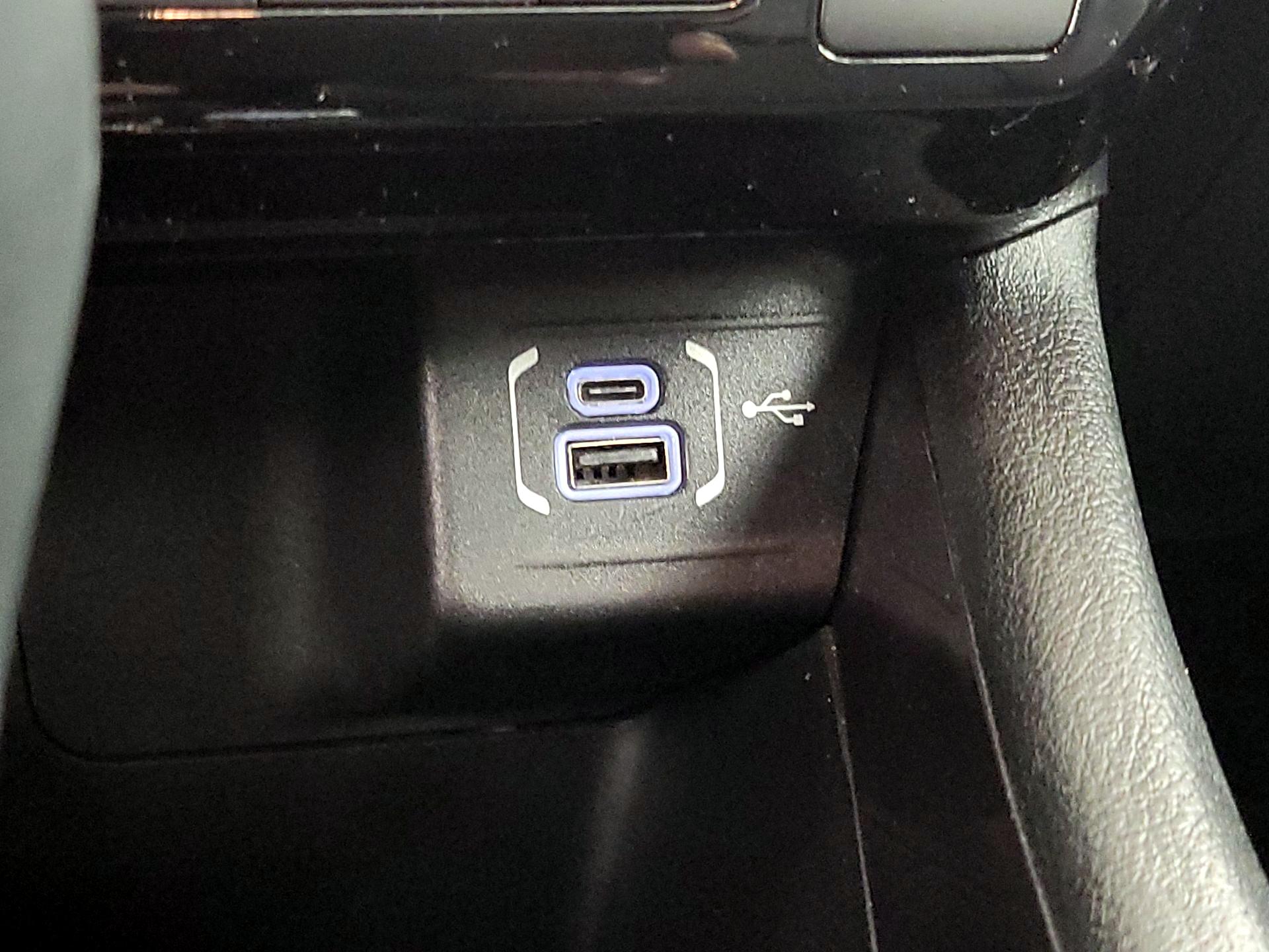 Thumbnail: 2022 Jeep Compass - 18