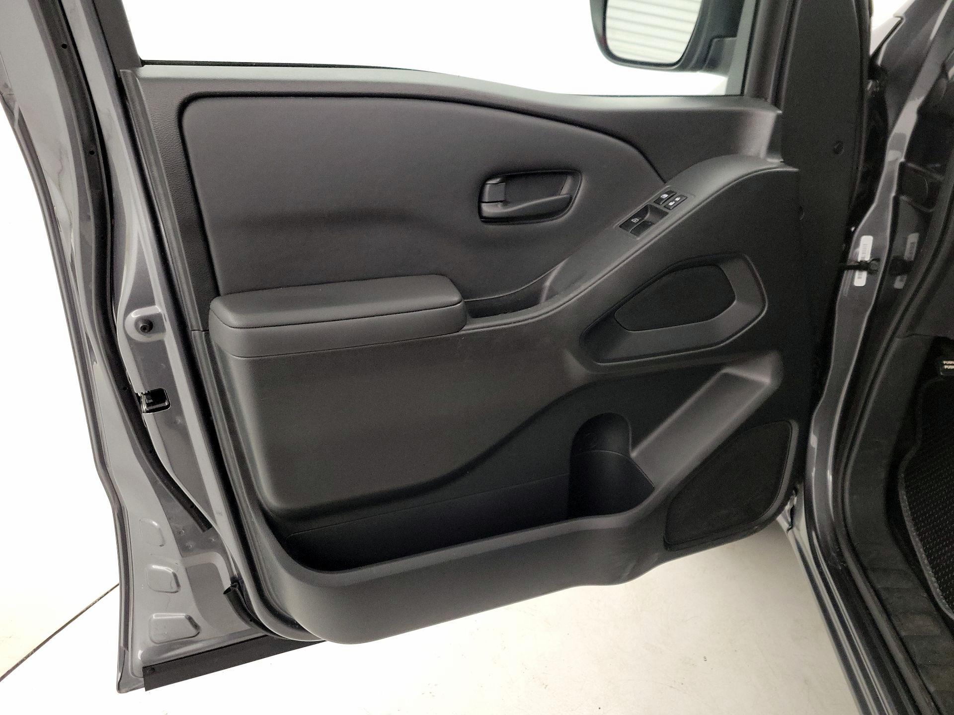 Thumbnail: 2022 Nissan Frontier - 12