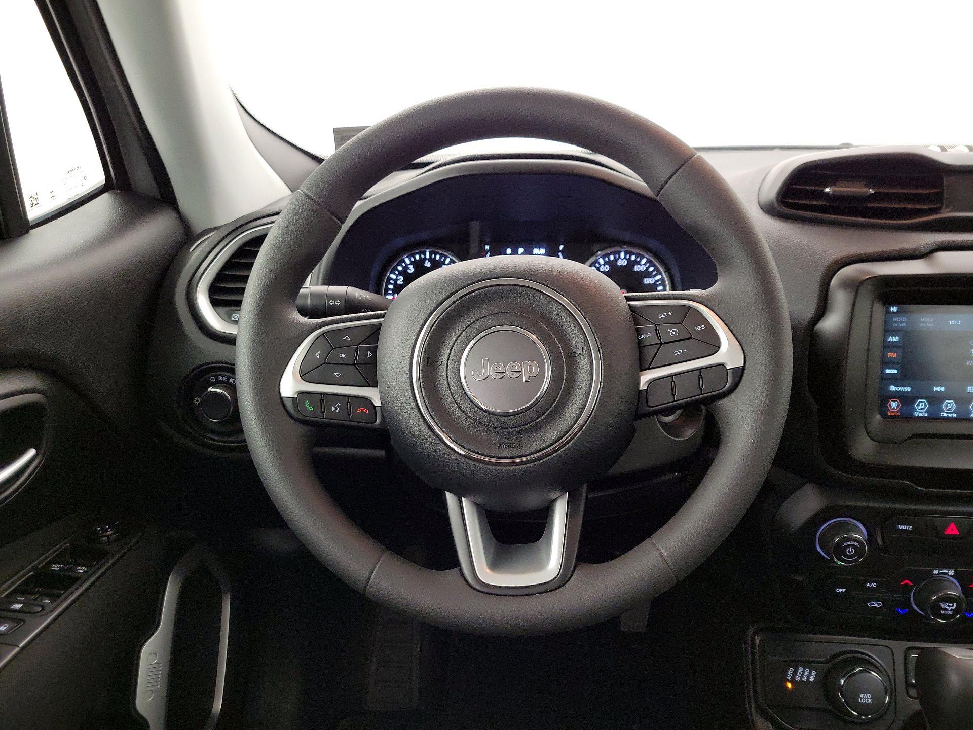 Thumbnail: 2021 Jeep Renegade - 10