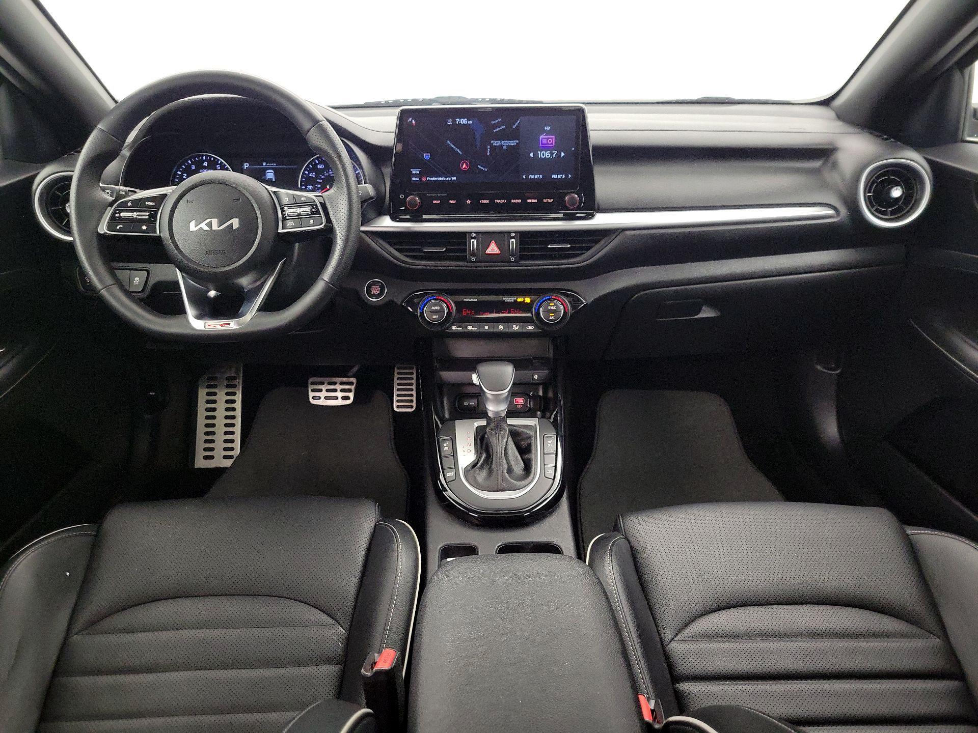 Thumbnail: 2022 Kia Forte - 9