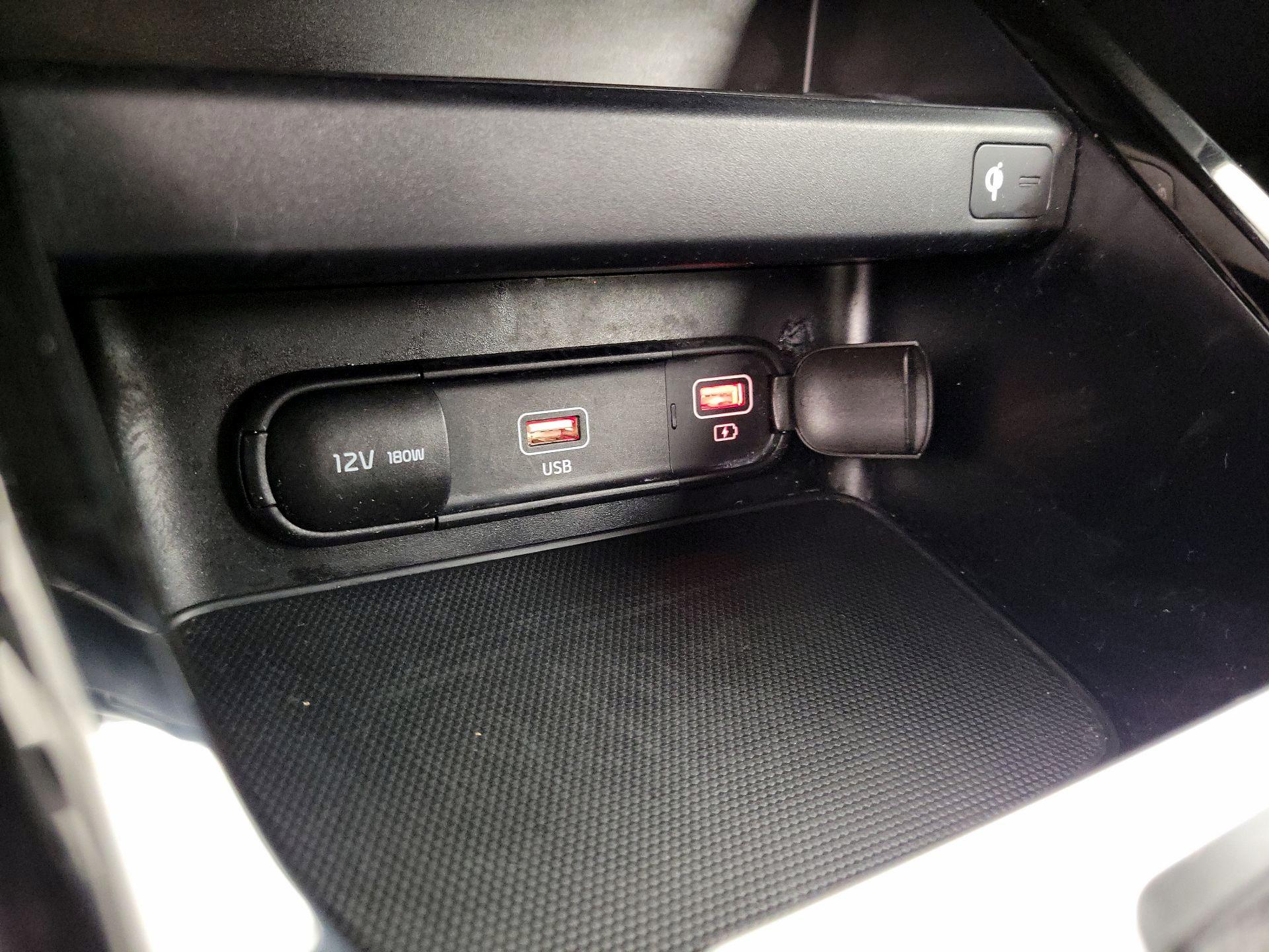 Thumbnail: 2022 Kia Forte - 19