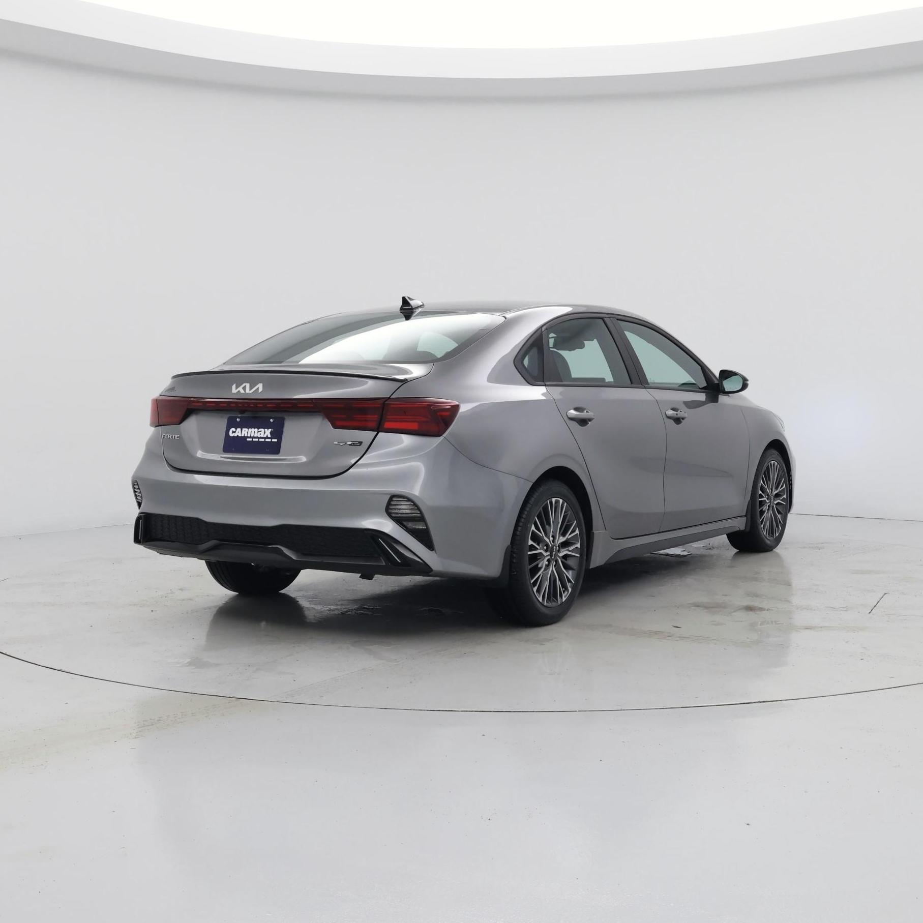 Thumbnail: 2022 Kia Forte - 8