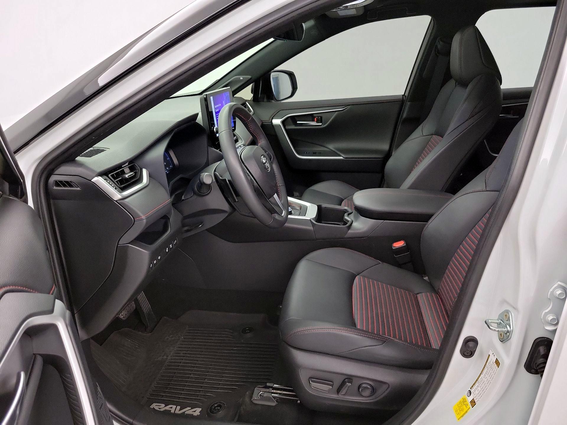 Thumbnail: 2024 Toyota RAV4 - 11