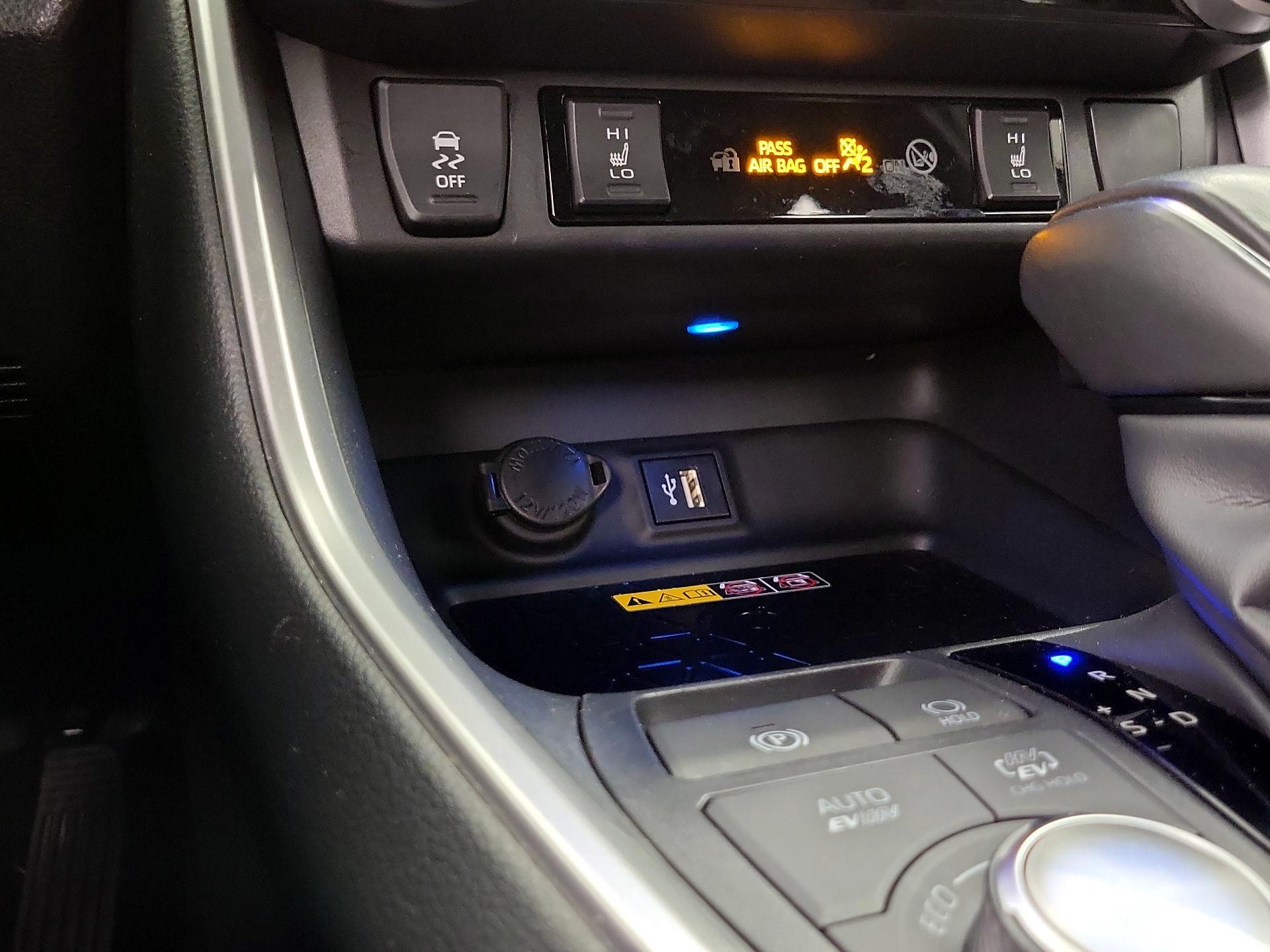 Thumbnail: 2024 Toyota RAV4 - 18