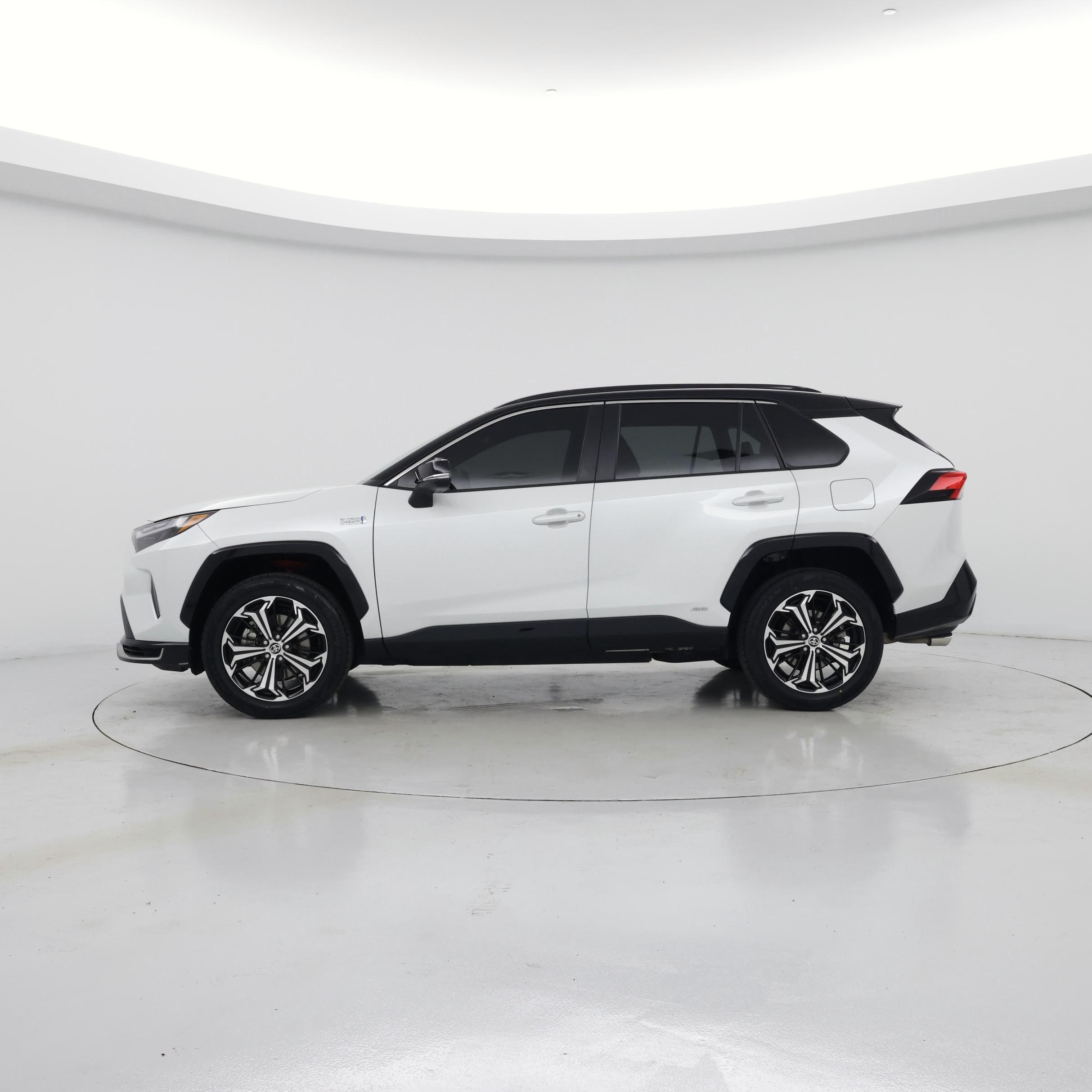 Thumbnail: 2024 Toyota RAV4 - 3