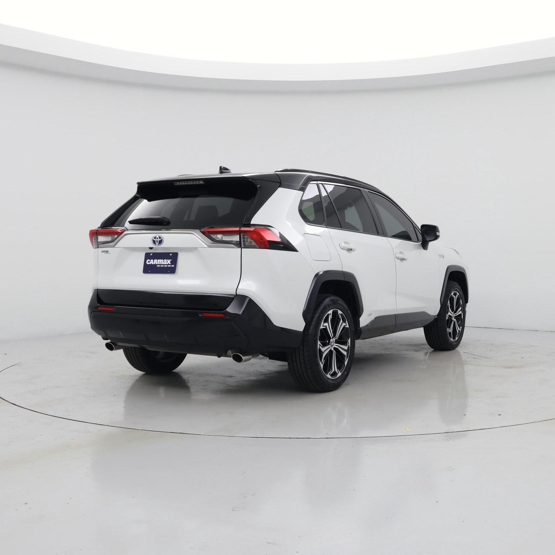 Thumbnail: 2024 Toyota RAV4 - 8