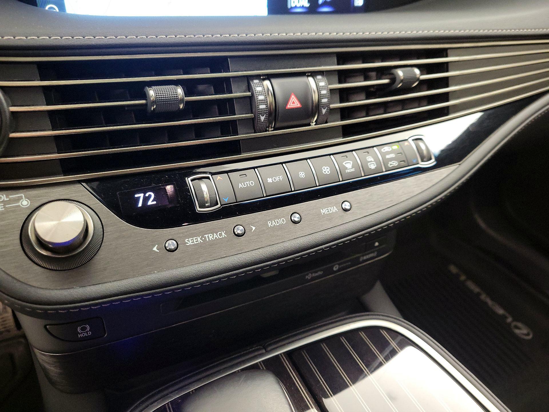 Thumbnail: 2019 Lexus LS - 17