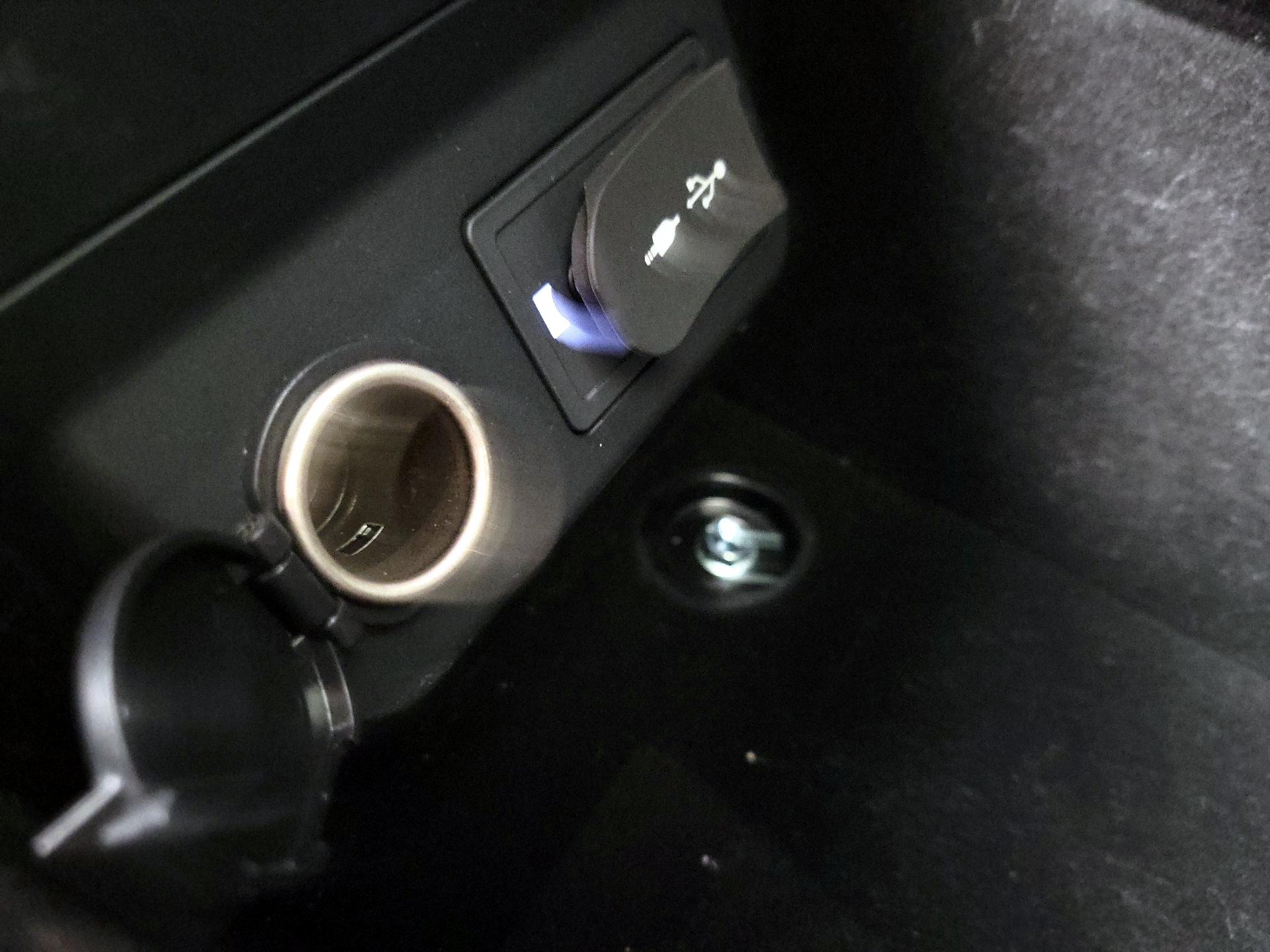 Thumbnail: 2019 Lexus LS - 19