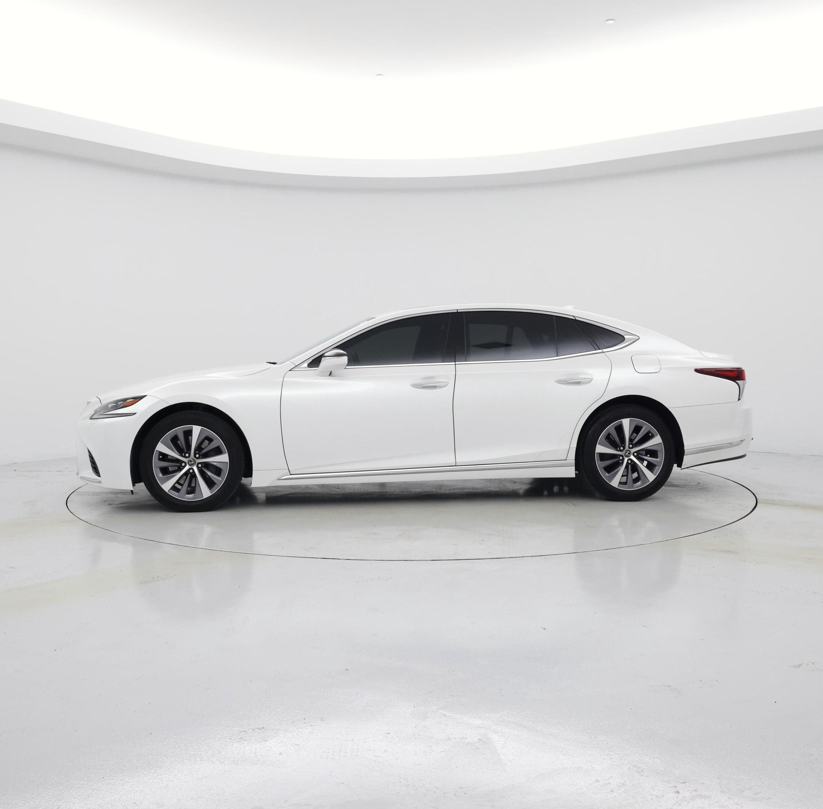 Thumbnail: 2019 Lexus LS - 3