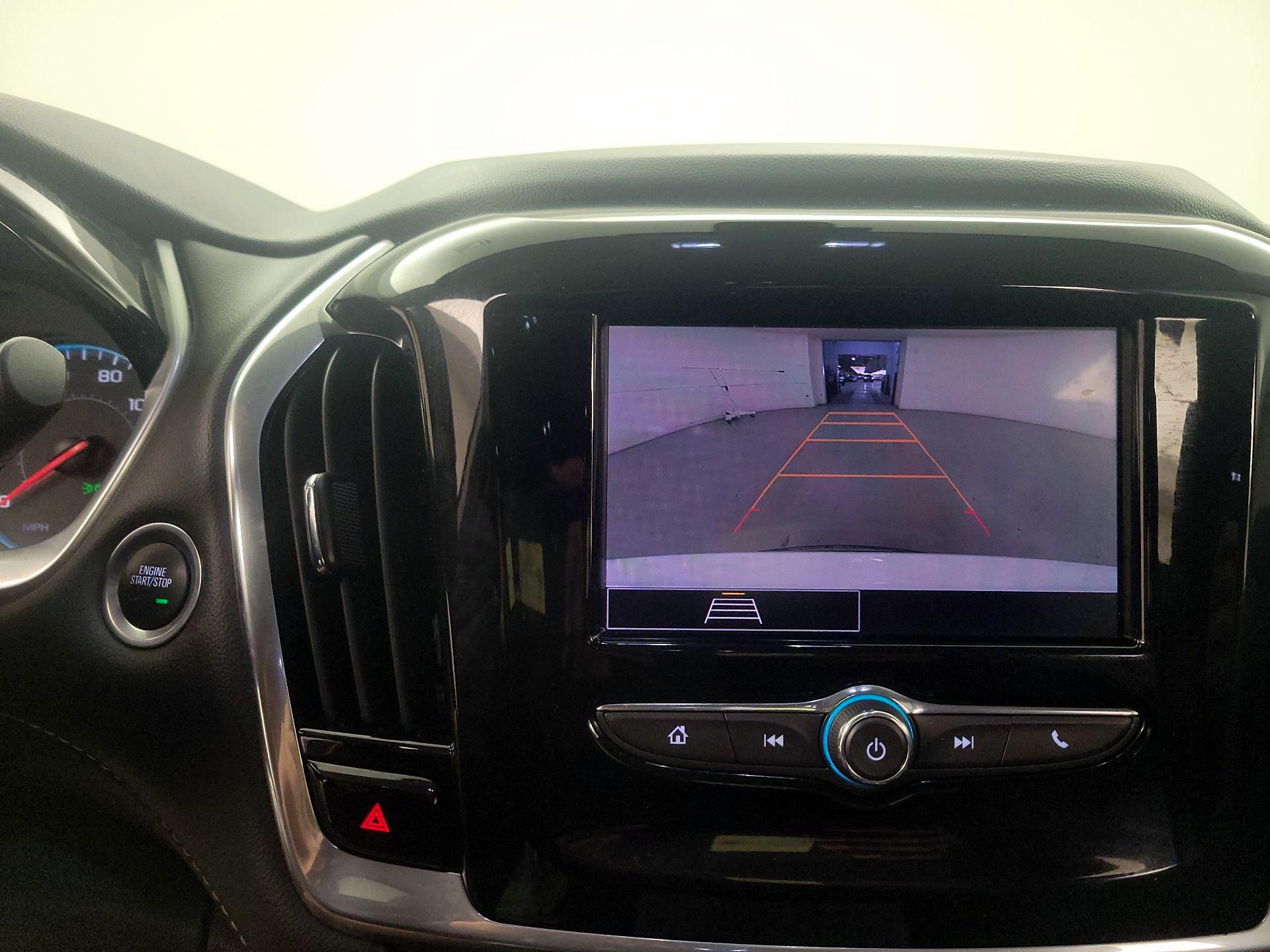 Thumbnail: 2020 Chevrolet Traverse - 14