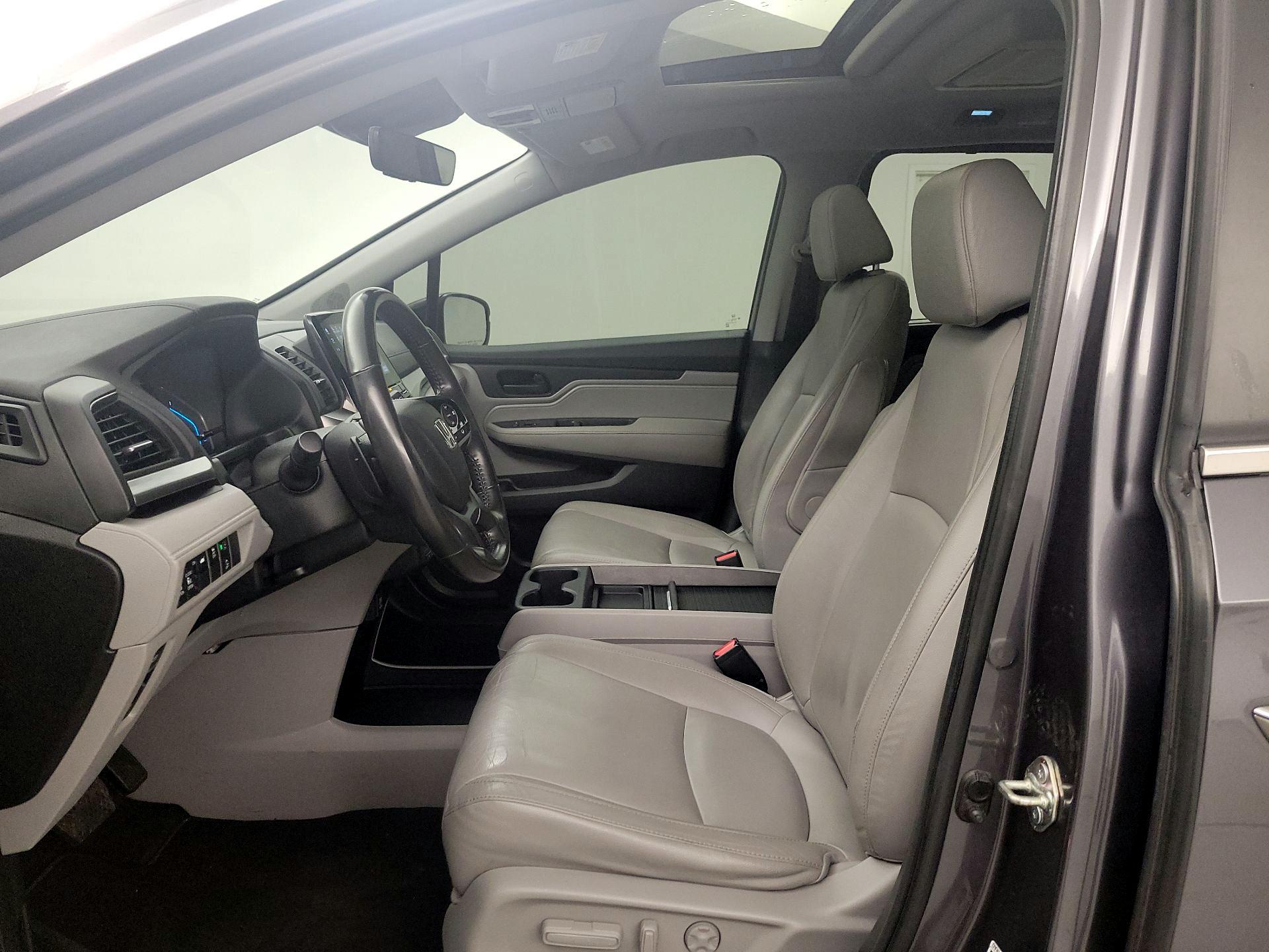 Thumbnail: 2019 Honda Odyssey - 11