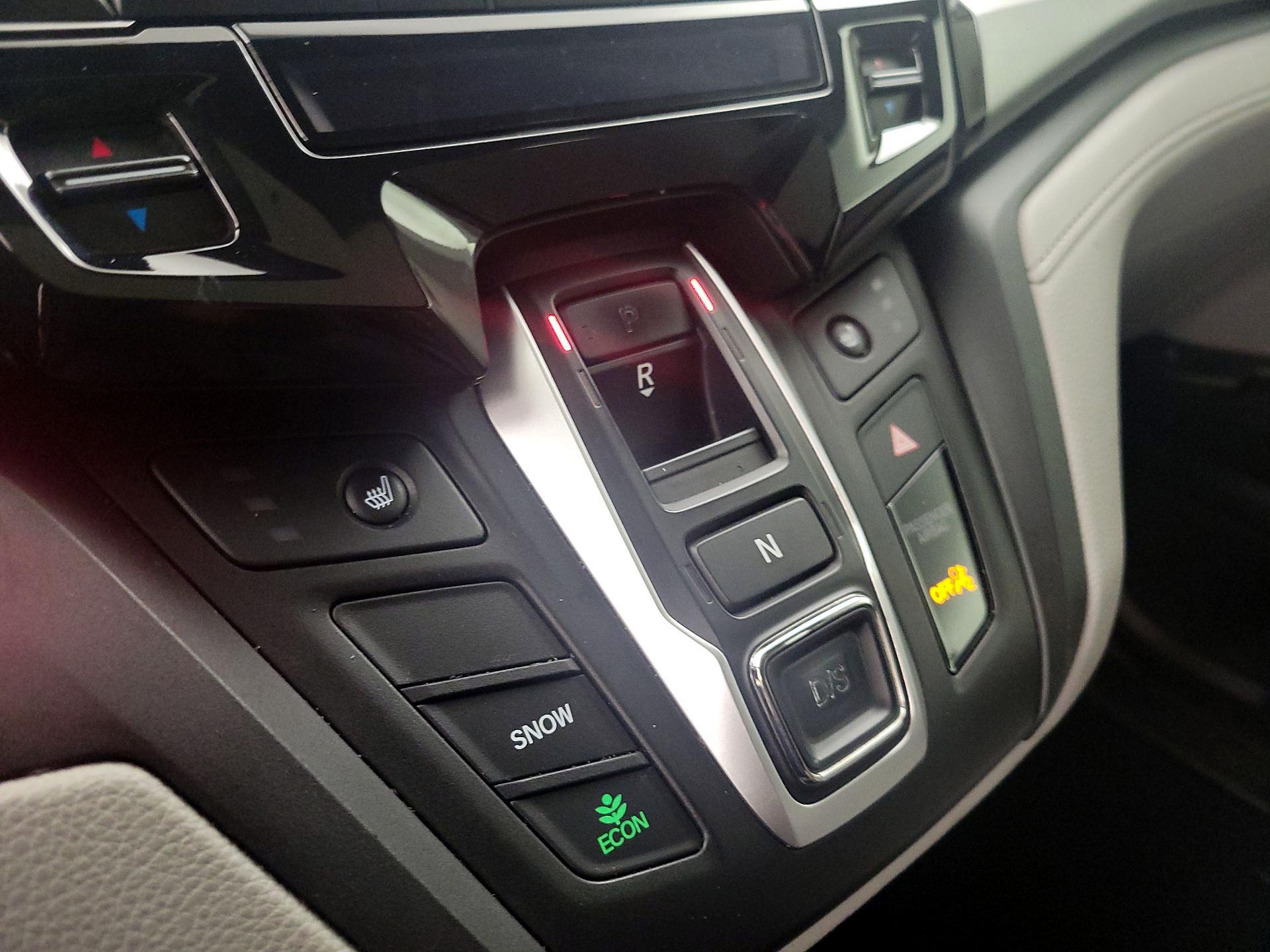 Thumbnail: 2019 Honda Odyssey - 18