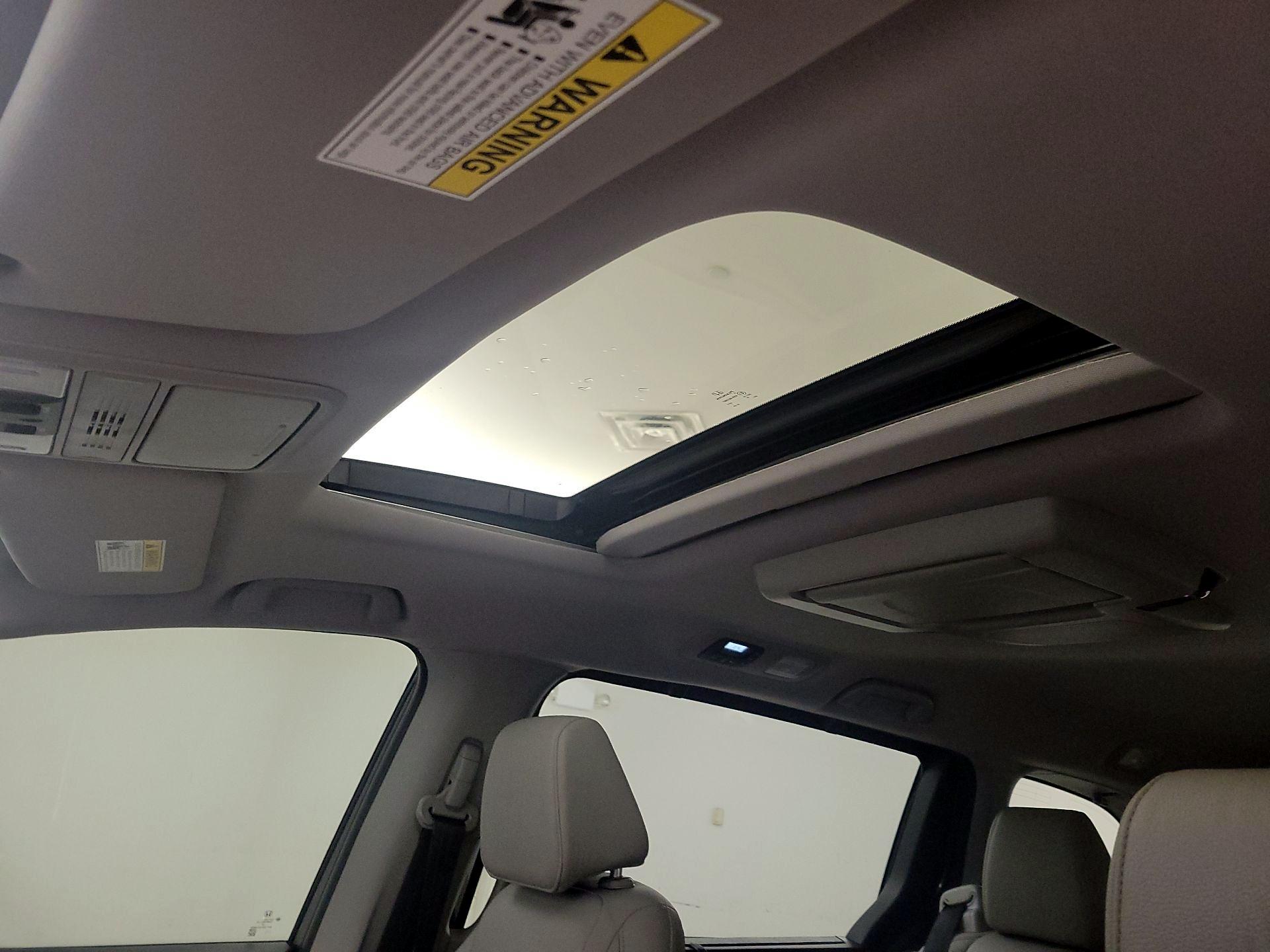 Thumbnail: 2019 Honda Odyssey - 20