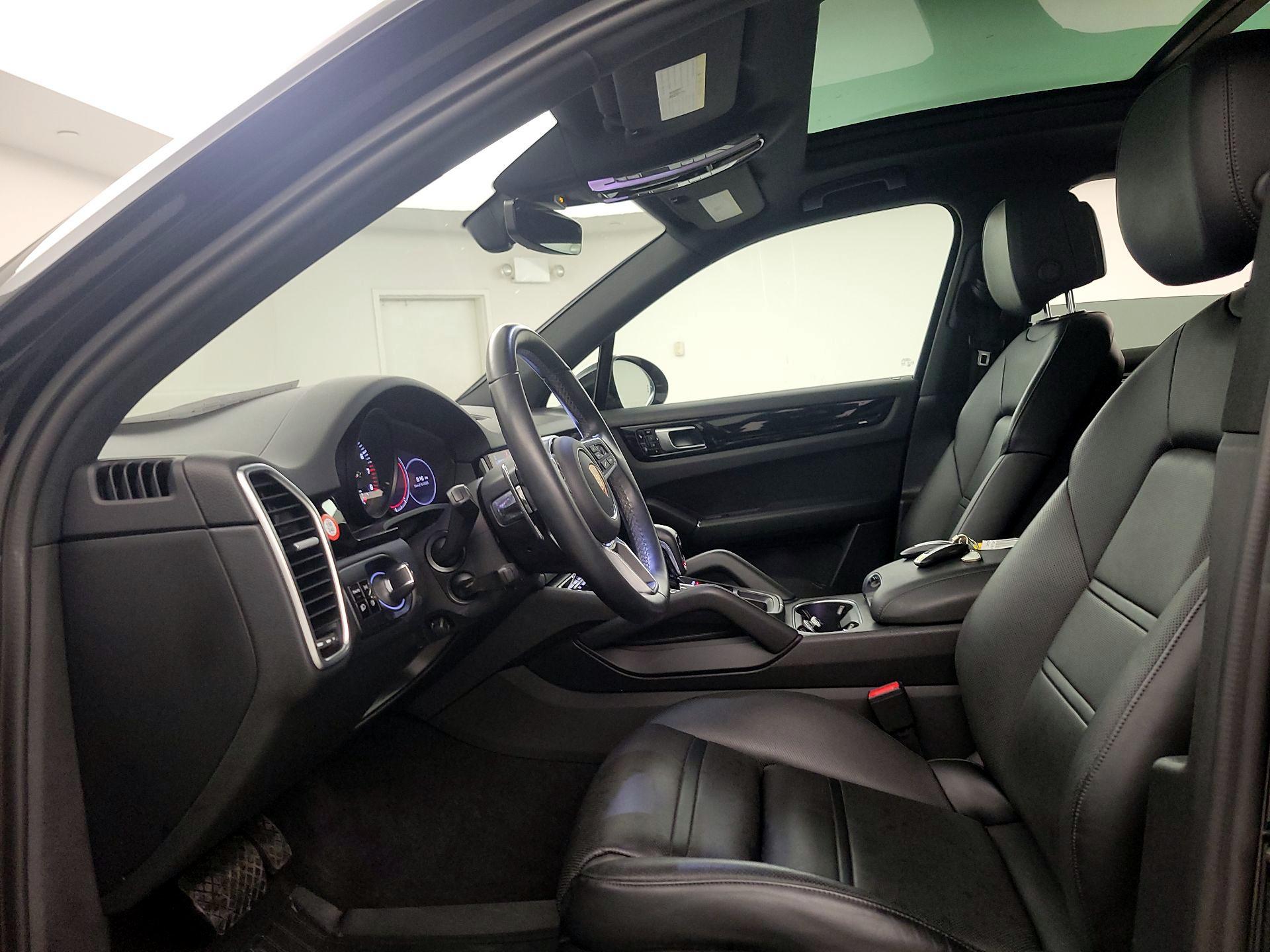 Thumbnail: 2019 Porsche Cayenne - 11