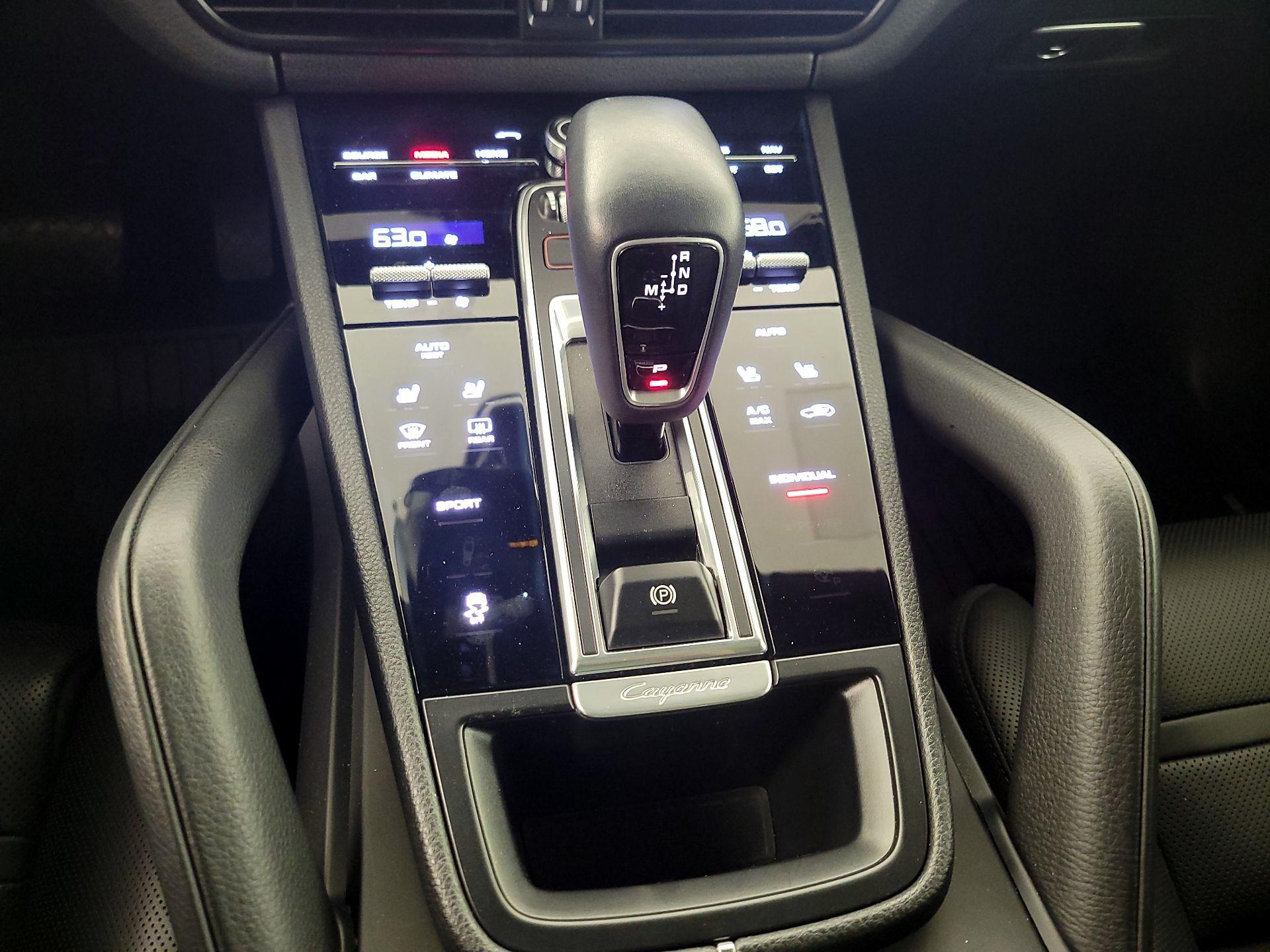 Thumbnail: 2019 Porsche Cayenne - 18