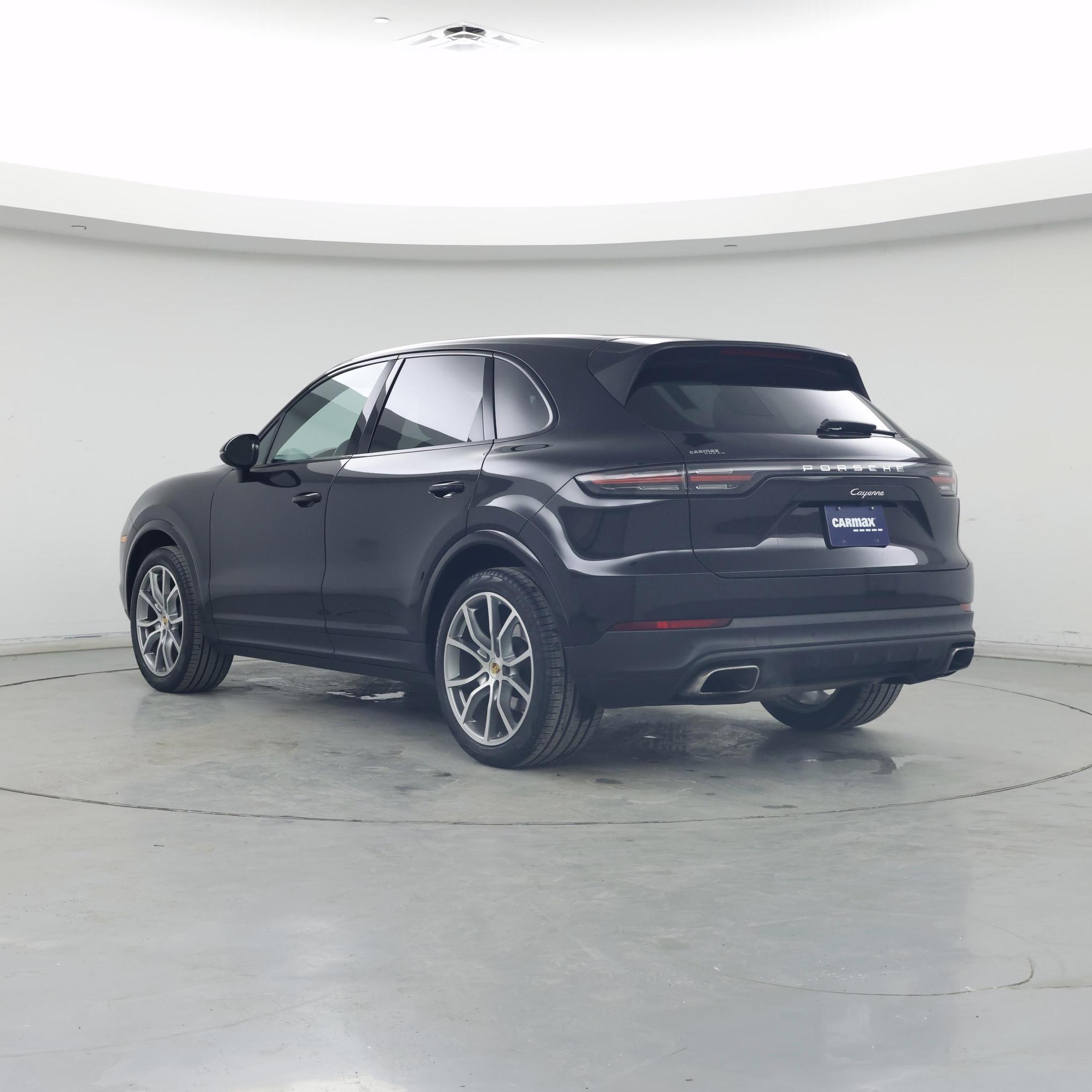 Thumbnail: 2019 Porsche Cayenne - 2
