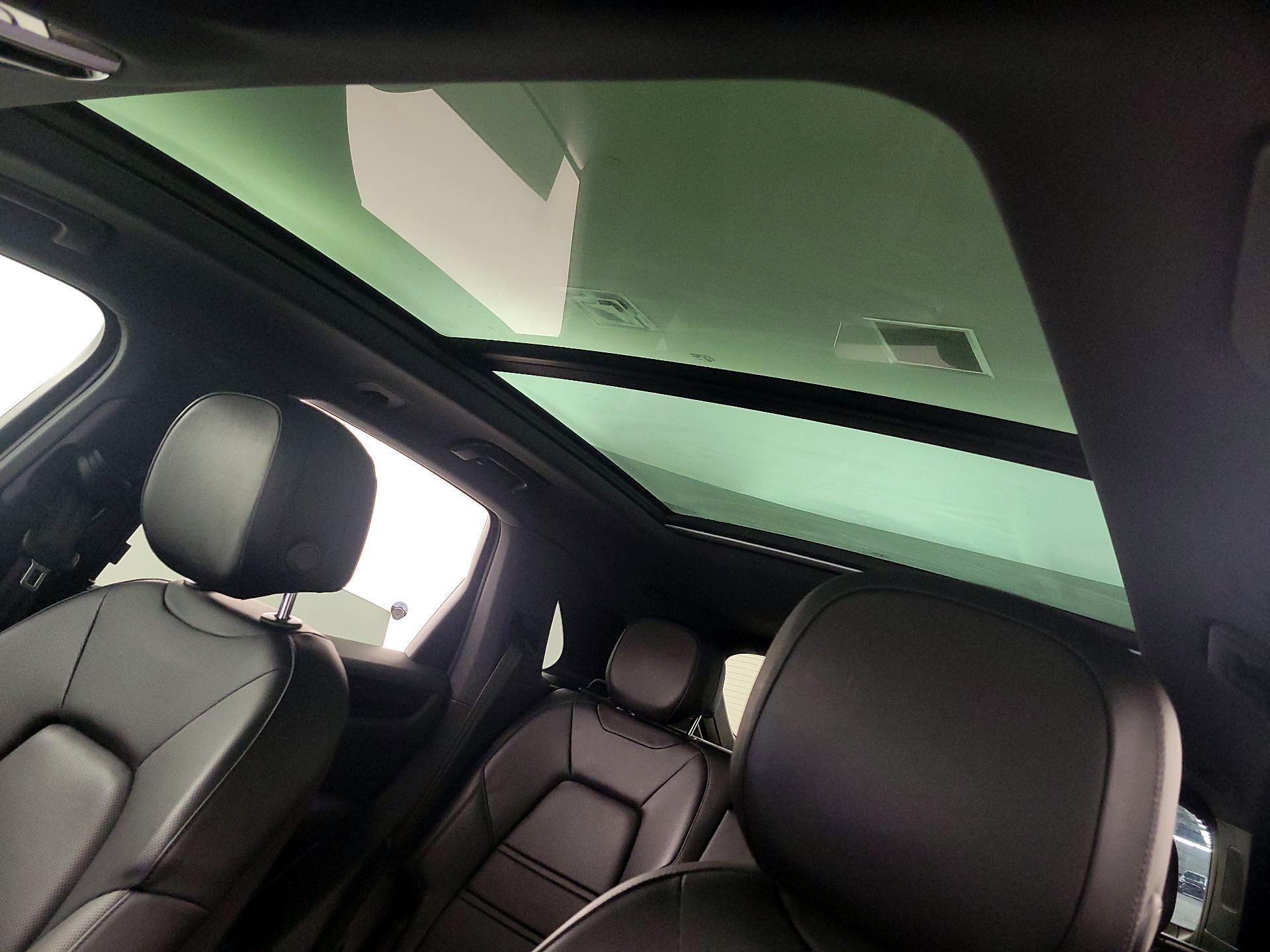 Thumbnail: 2019 Porsche Cayenne - 19