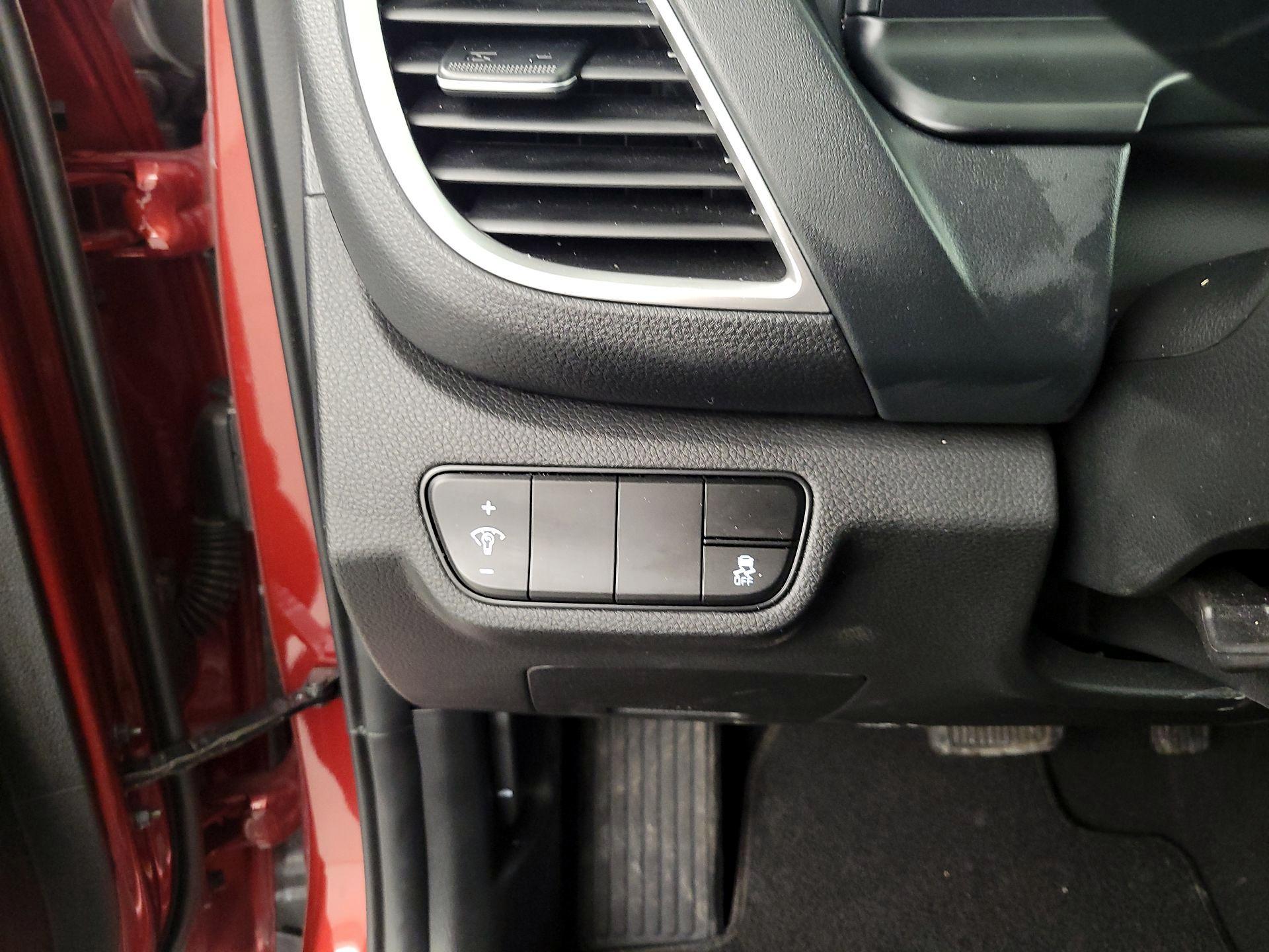 Thumbnail: 2024 Kia Seltos - 13