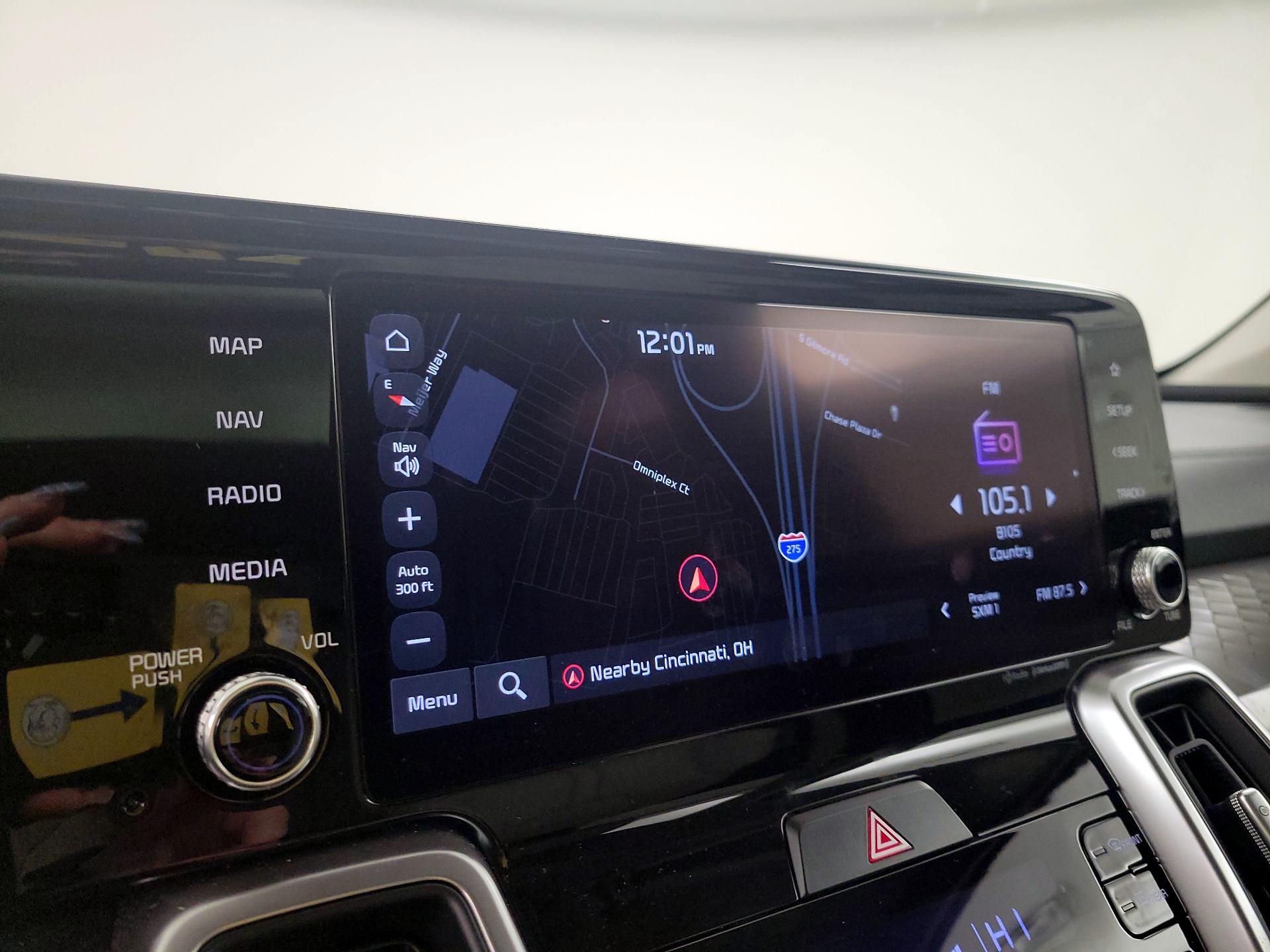 Thumbnail: 2023 Kia Sorento - 14