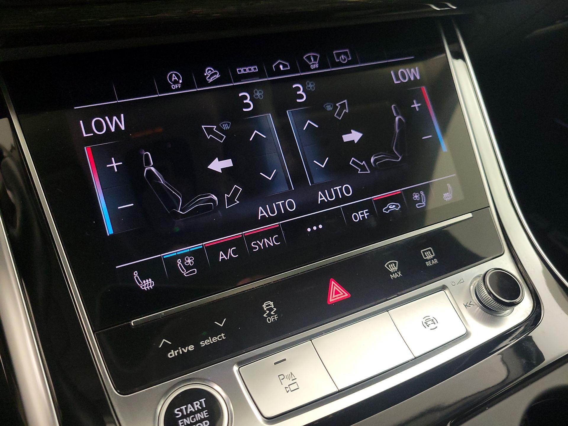 Thumbnail: 2021 Audi Q8 - 17