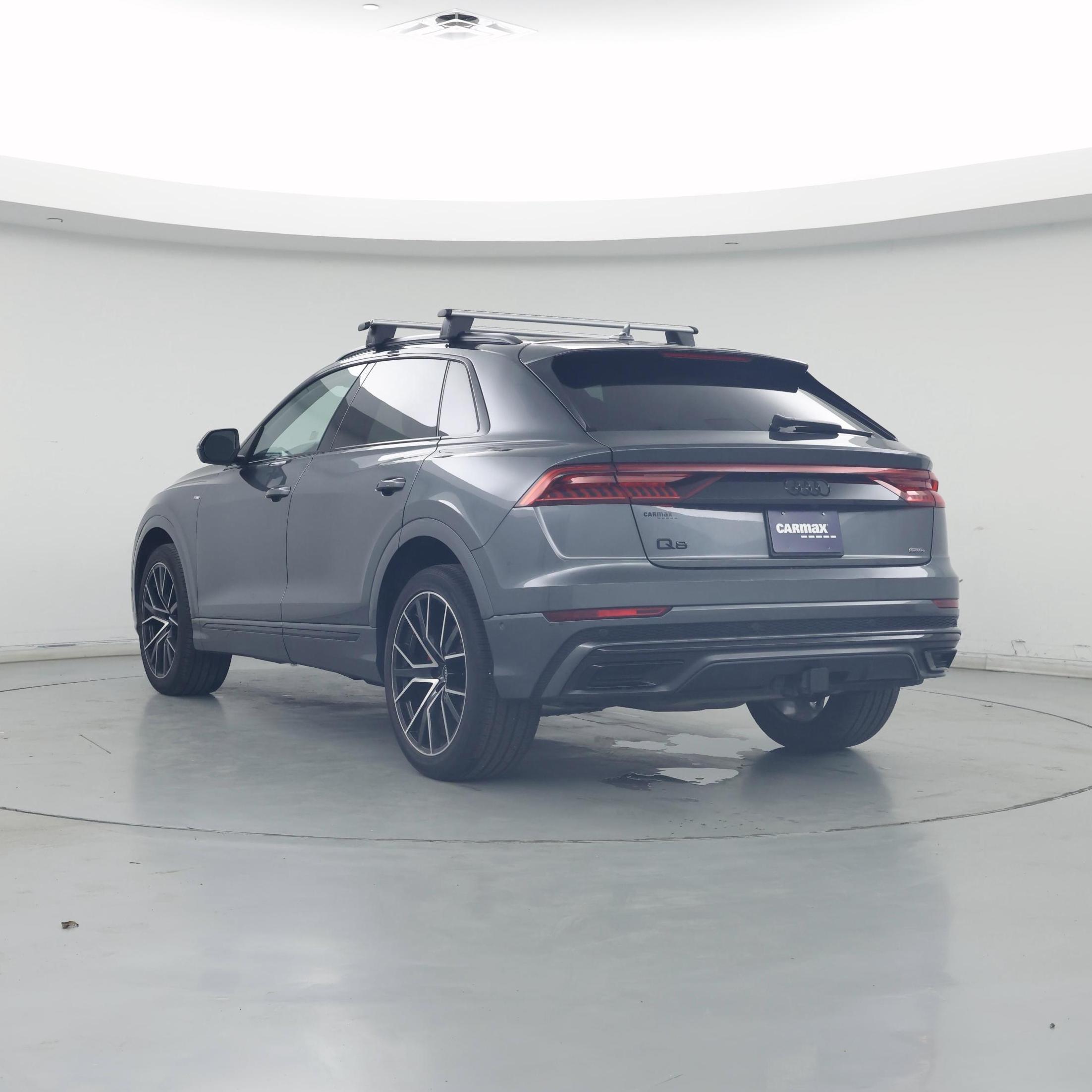 Thumbnail: 2021 Audi Q8 - 2