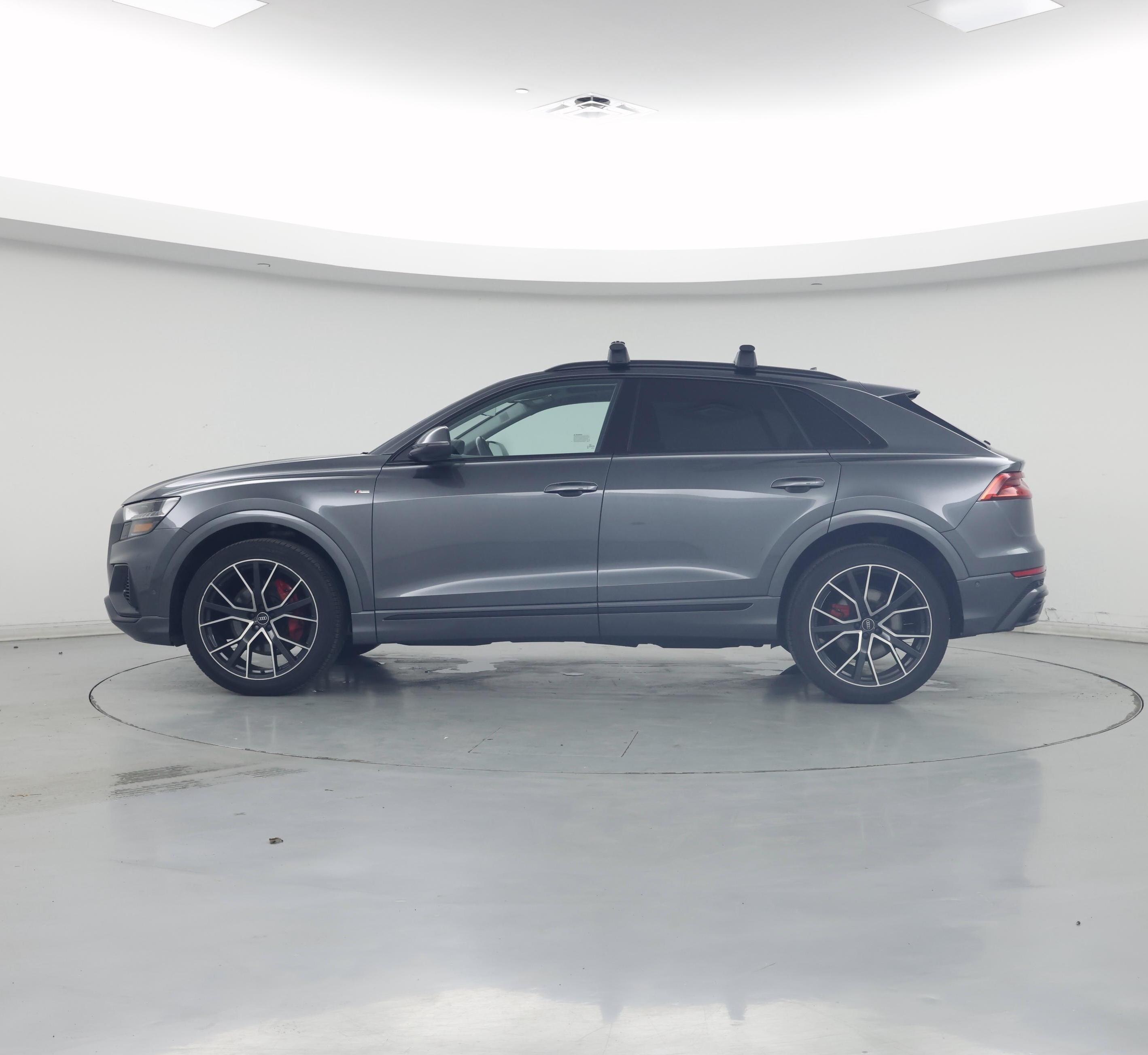 Thumbnail: 2021 Audi Q8 - 3