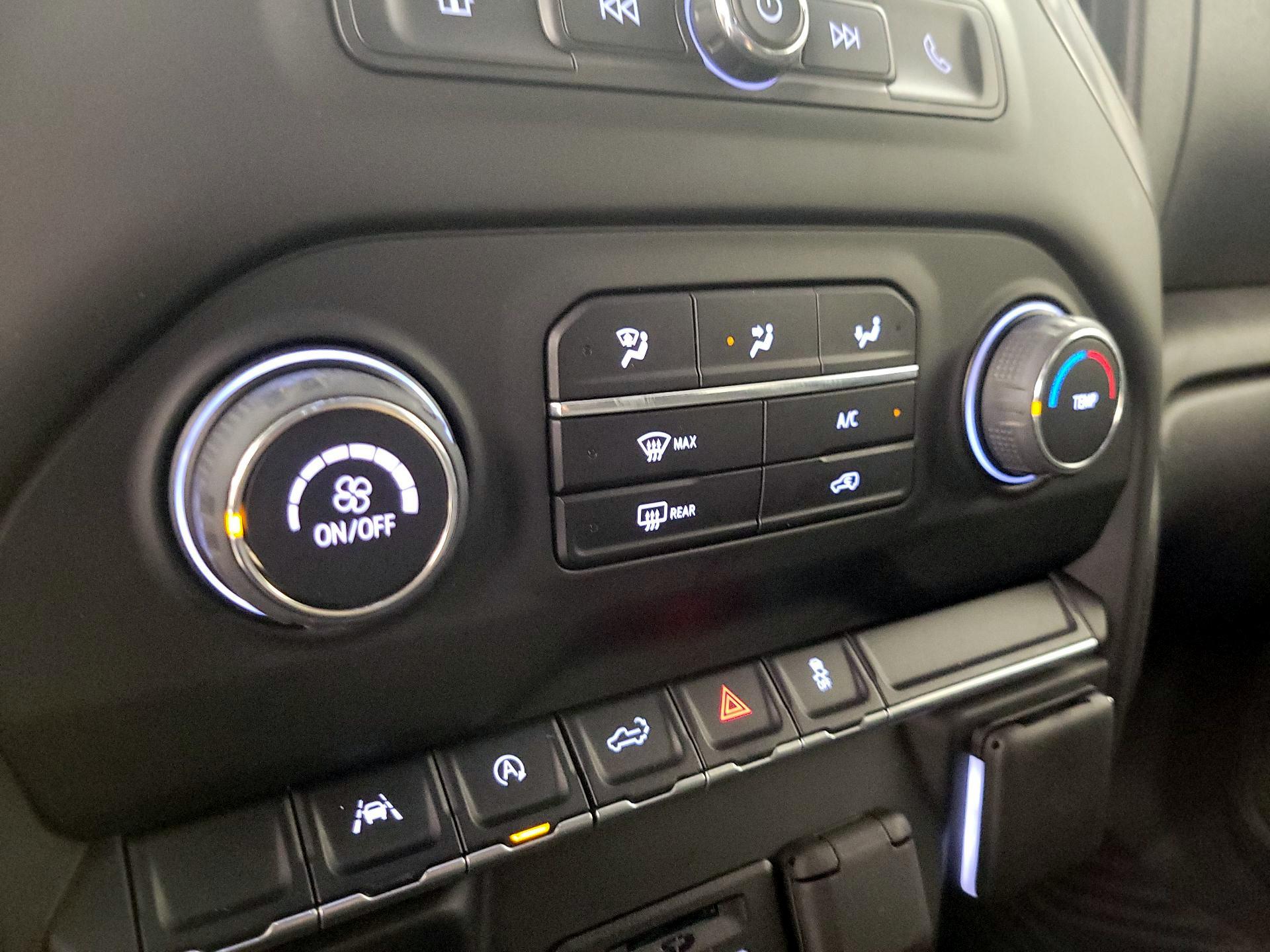 Thumbnail: 2022 Chevrolet Silverado 1500 - 16