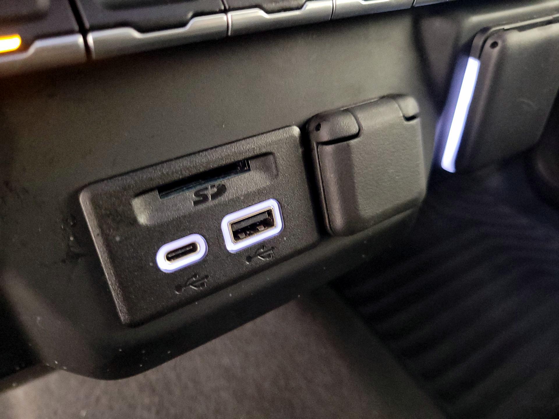 Thumbnail: 2022 Chevrolet Silverado 1500 - 18