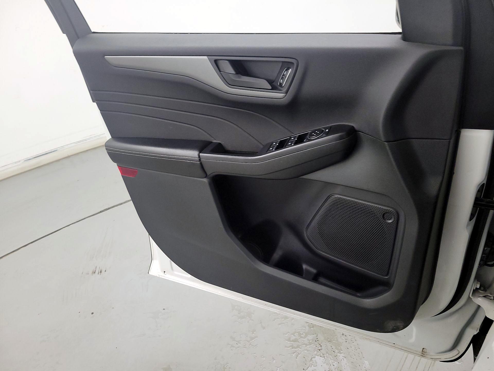 Thumbnail: 2023 Ford Escape - 12