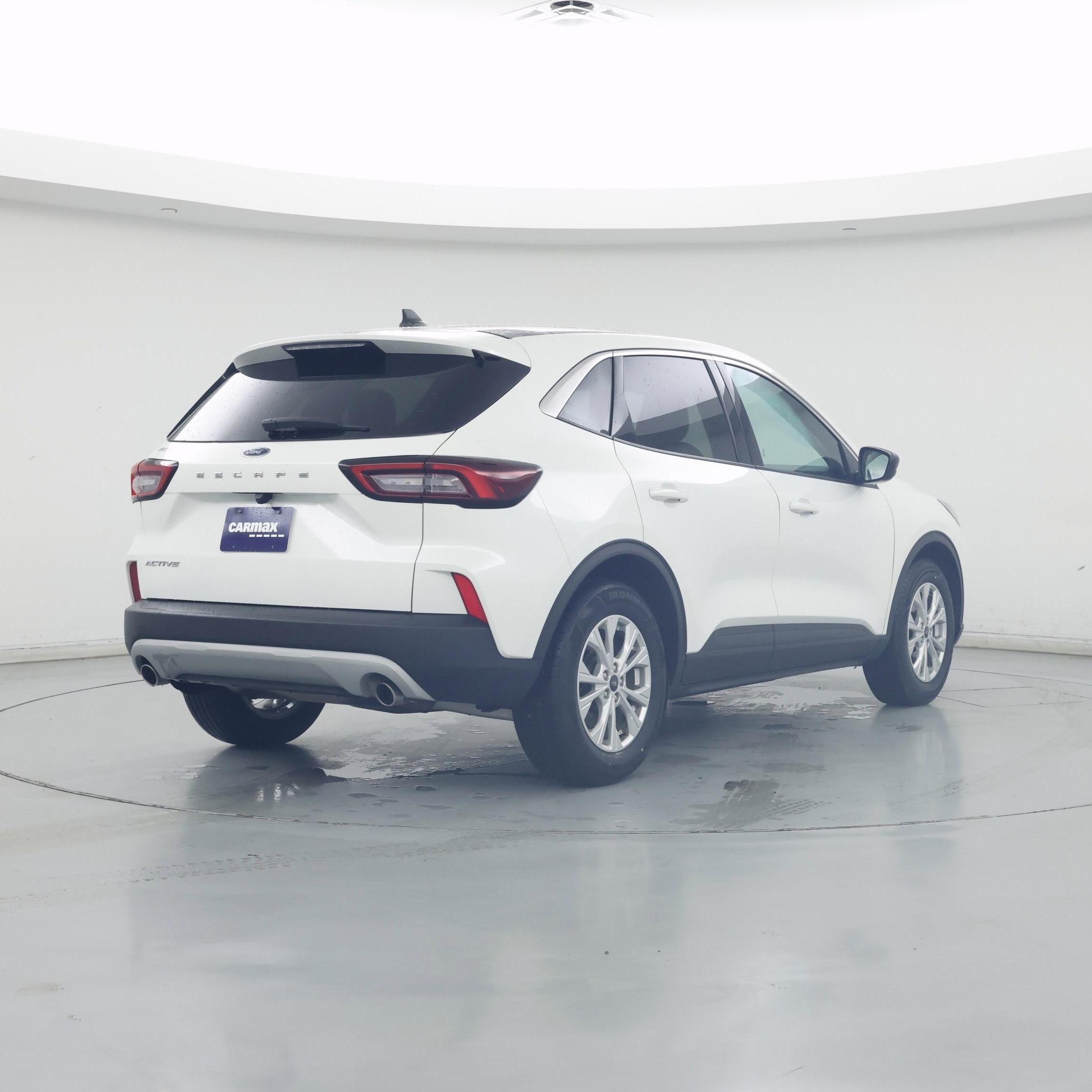 Thumbnail: 2023 Ford Escape - 8