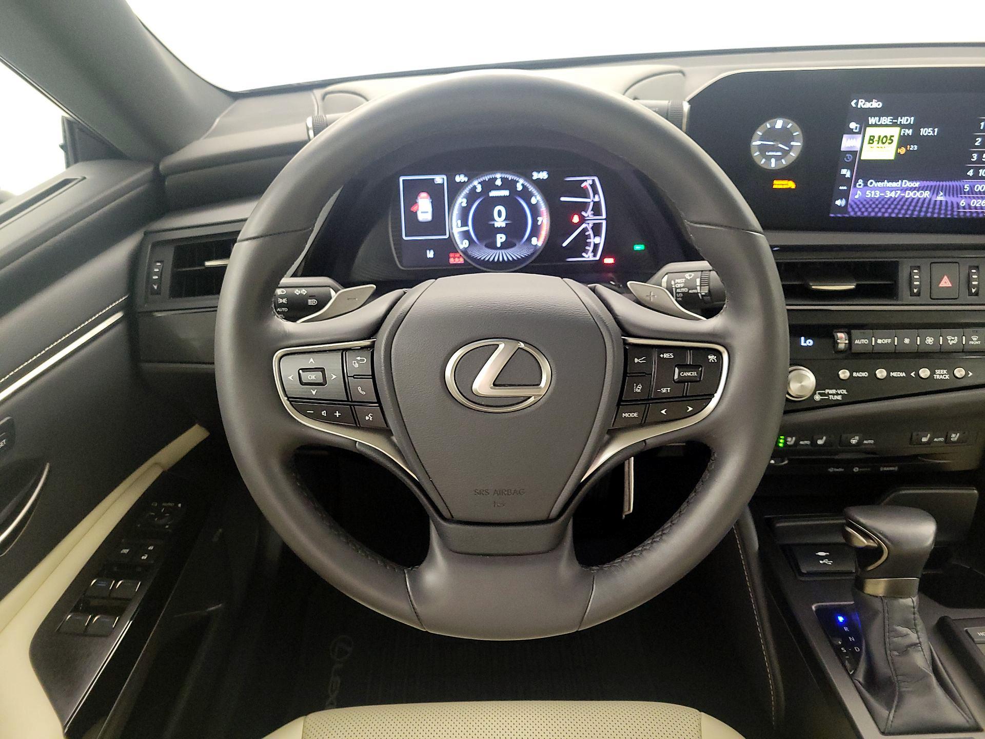 Thumbnail: 2022 Lexus ES - 10