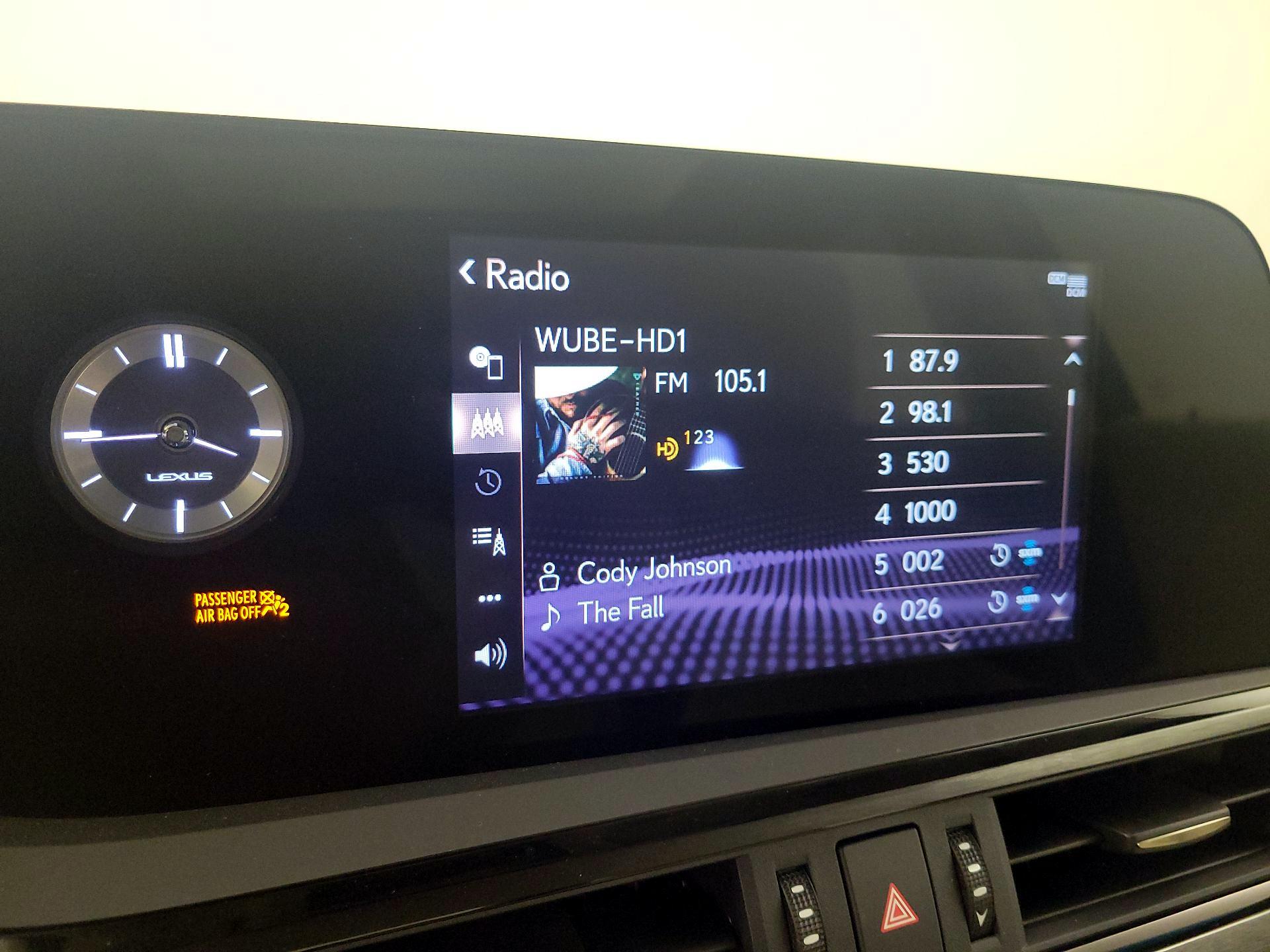 Thumbnail: 2022 Lexus ES - 15